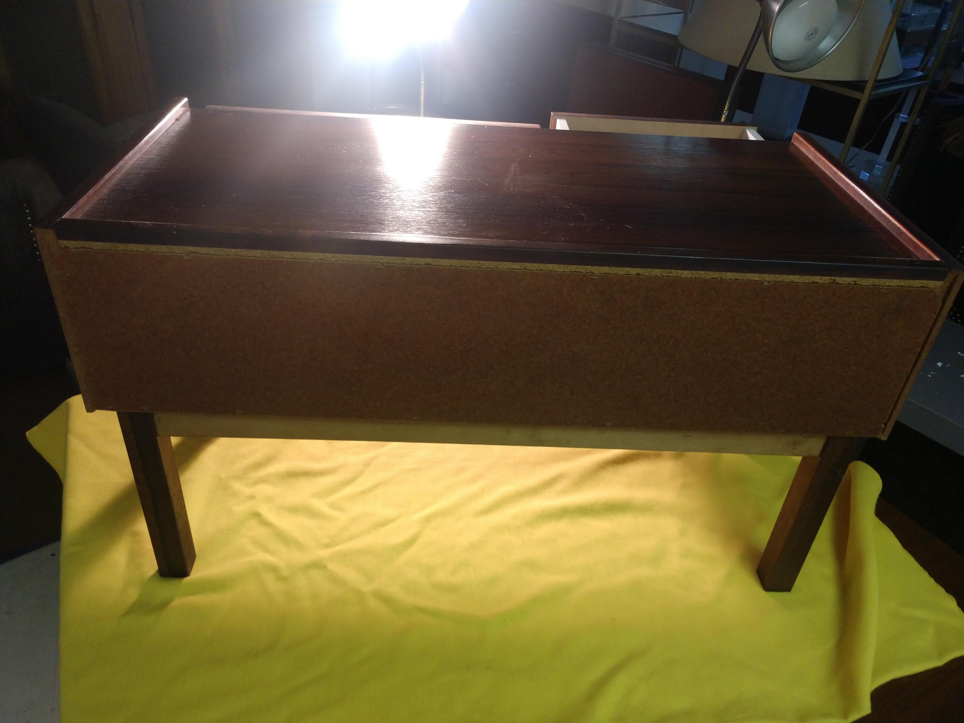 Mid-Century Modern Danish Rosewood Three-Drawer Side End Table For Sale 2