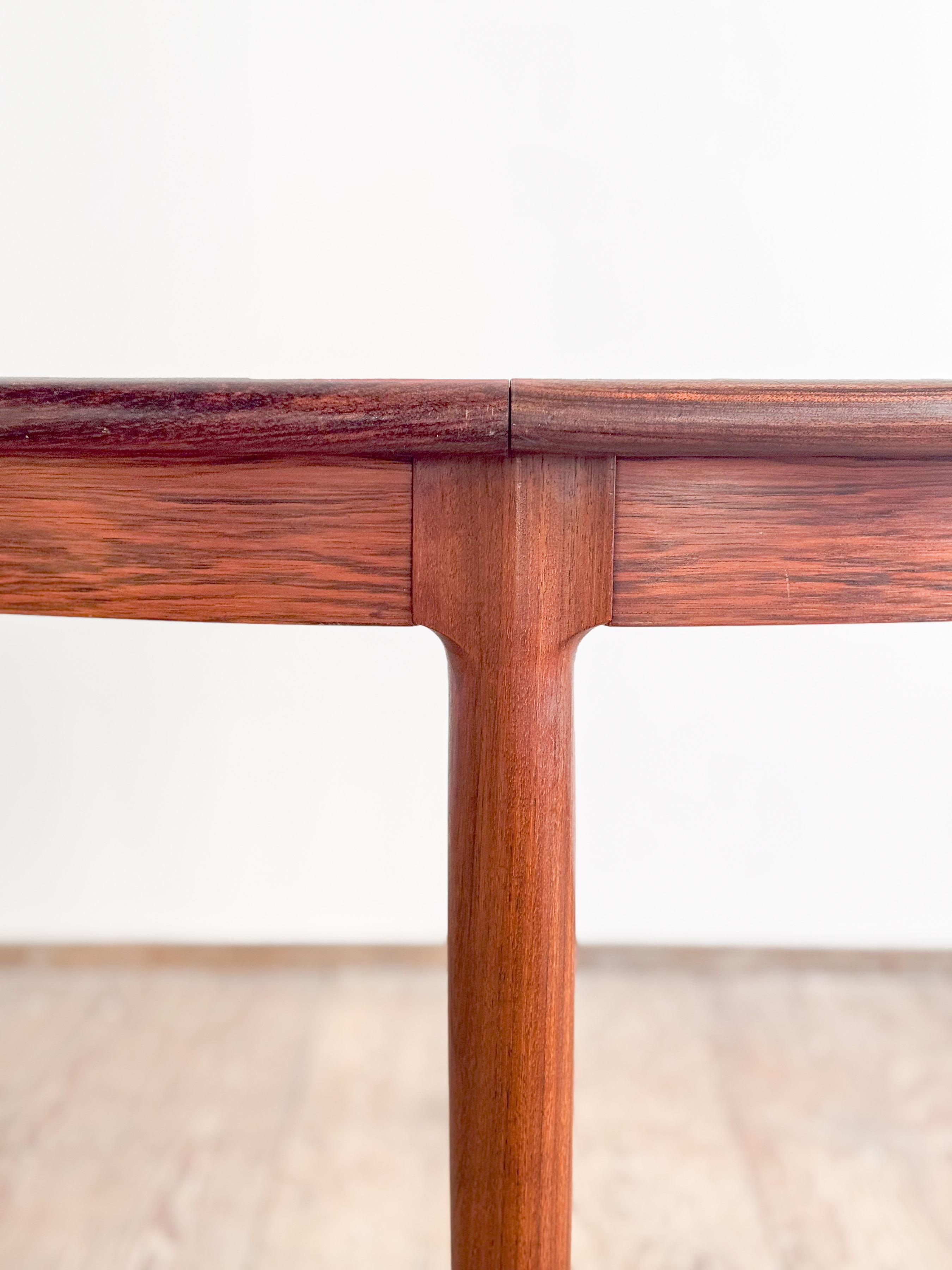 Mid-Century Modern Danish Round Extendable Teak Dining Table by Niels O. Møller For Sale 12