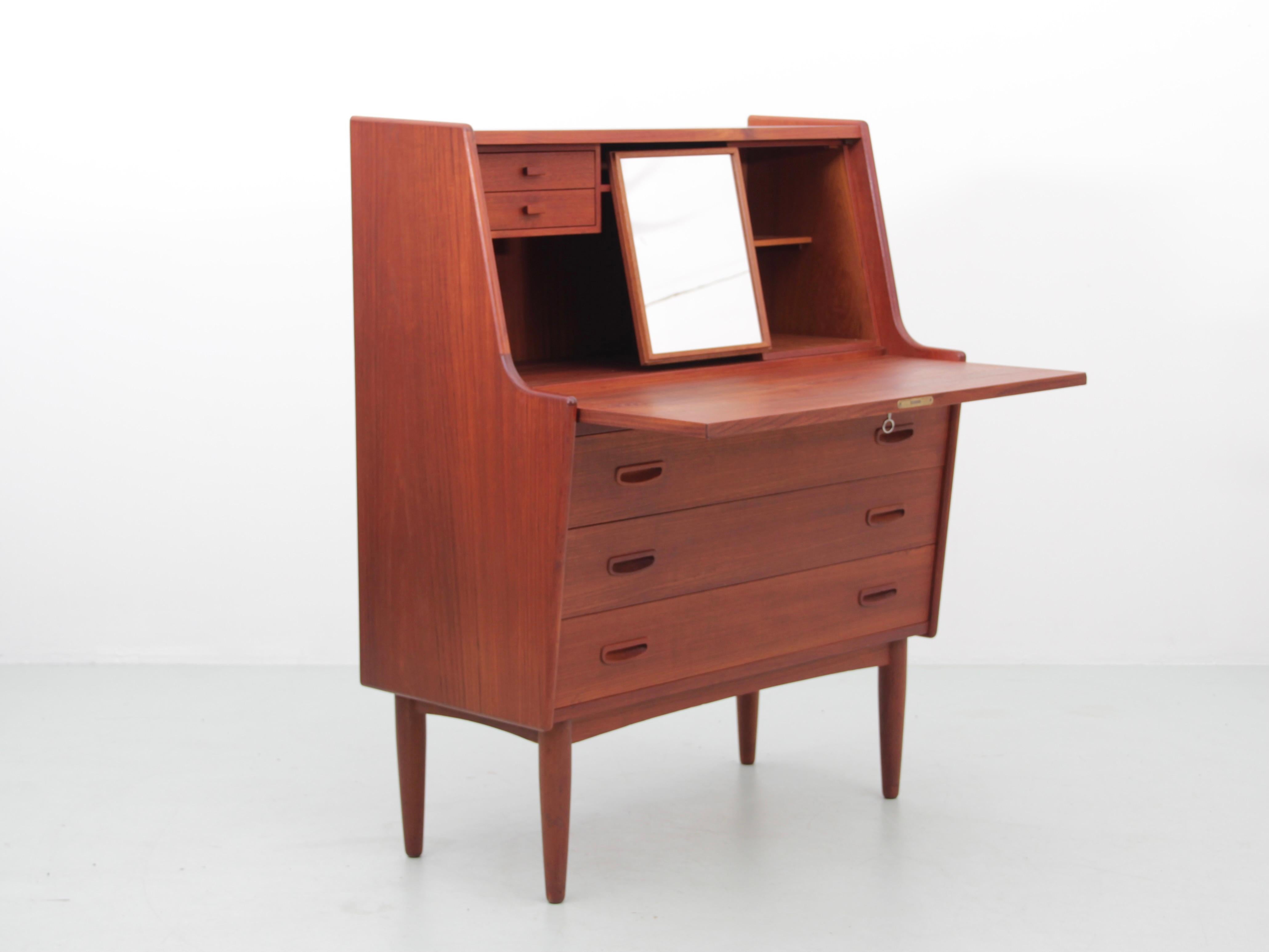 Mid-Century Modern Danish Secretary in Teak In Good Condition For Sale In Courbevoie, FR