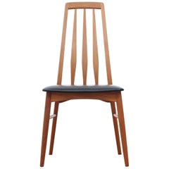 Mid-Century Modern Danish Set of 4 Chairs in Teak Model Eva by Niels Kofoed