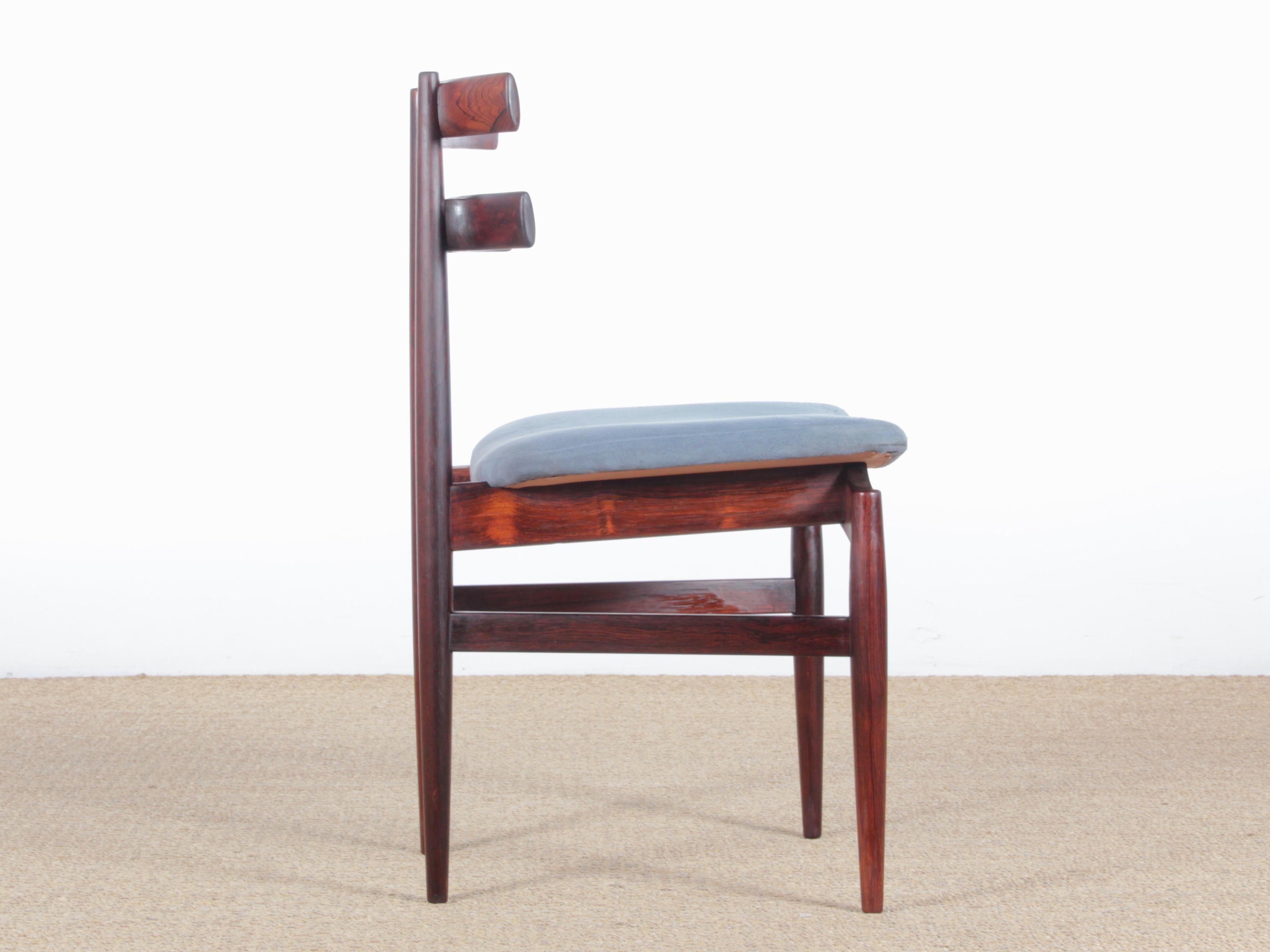 Teak Mid-Century Modern Danish Set of Six Chairs in Rosewood by Poul Hundevad For Sale