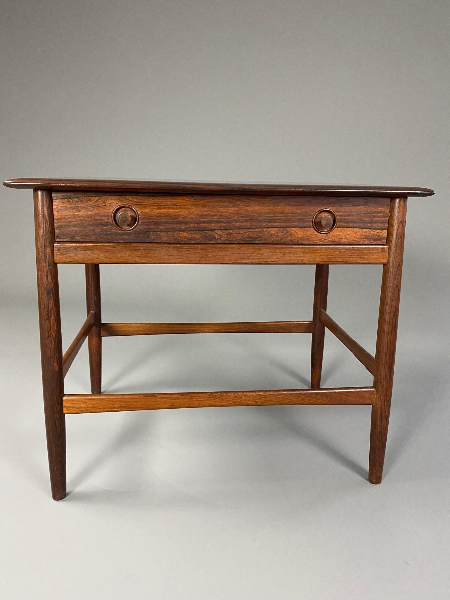 Mid-Century Modern Danish Side / Knitting Table For Sale 6