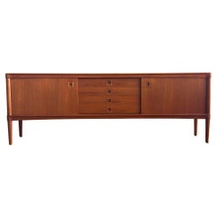 Buffet danois moderne du milieu du siècle en teck par H.W. Klein, Bramin, Danemark, 1960