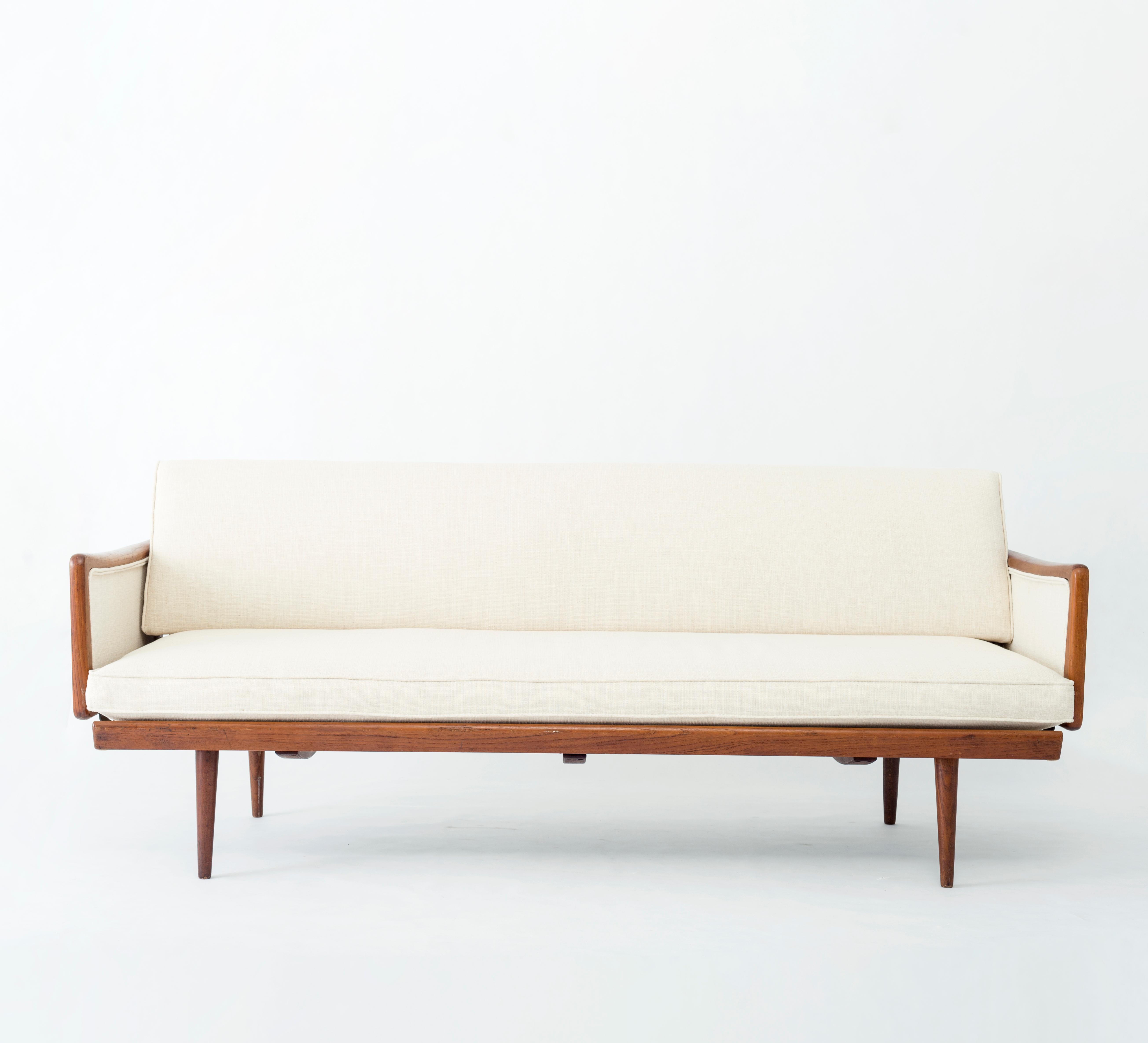 Model FD 451 sofa by Danish designers Peter Hvidt & Orla Molgaard Nielsen for France & Daverkosen, 1950s
Made in teak with cane sides.