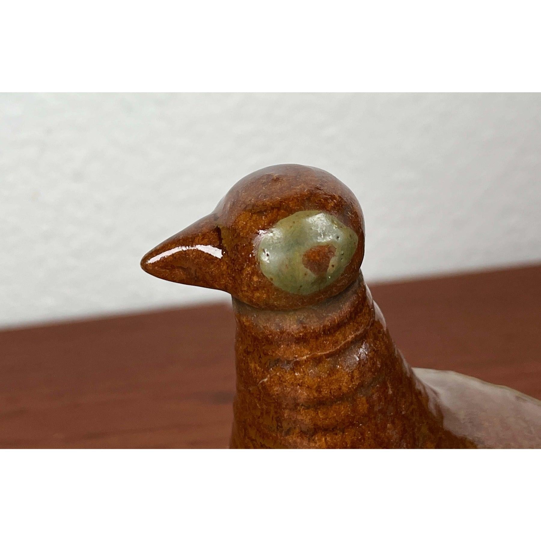 Moderne dänische Studio Pottery-Flasche in Vogelform, 1960er Jahre im Zustand „Gut“ im Angebot in Hamburg, DE