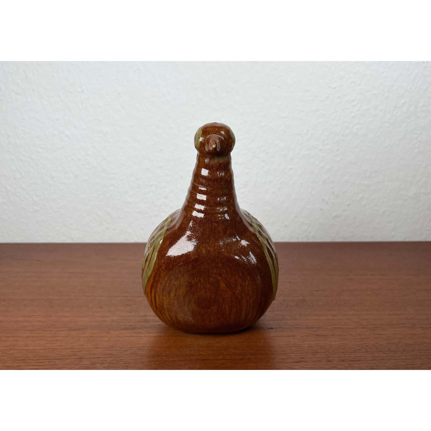 Moderne dänische Studio Pottery-Flasche in Vogelform, 1960er Jahre im Angebot 1