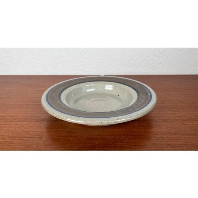 Bol en poterie danoise Studio A du milieu du siècle dernier de Ejnar Keramik Bornholm, années 1960 en vente 4
