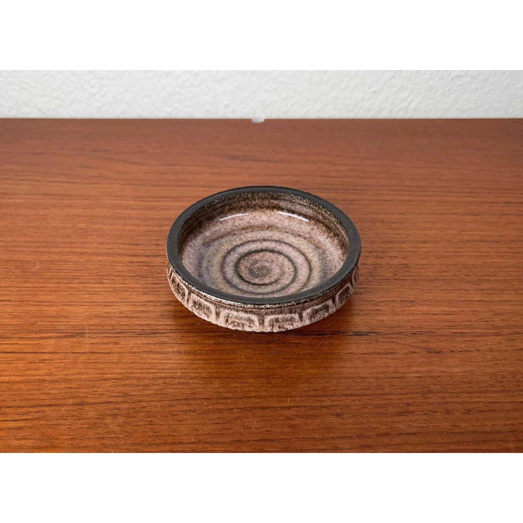 Bol en Studio Pottery danois moderne du milieu du siècle de Hyllested Keramik, années 1960 en vente 3