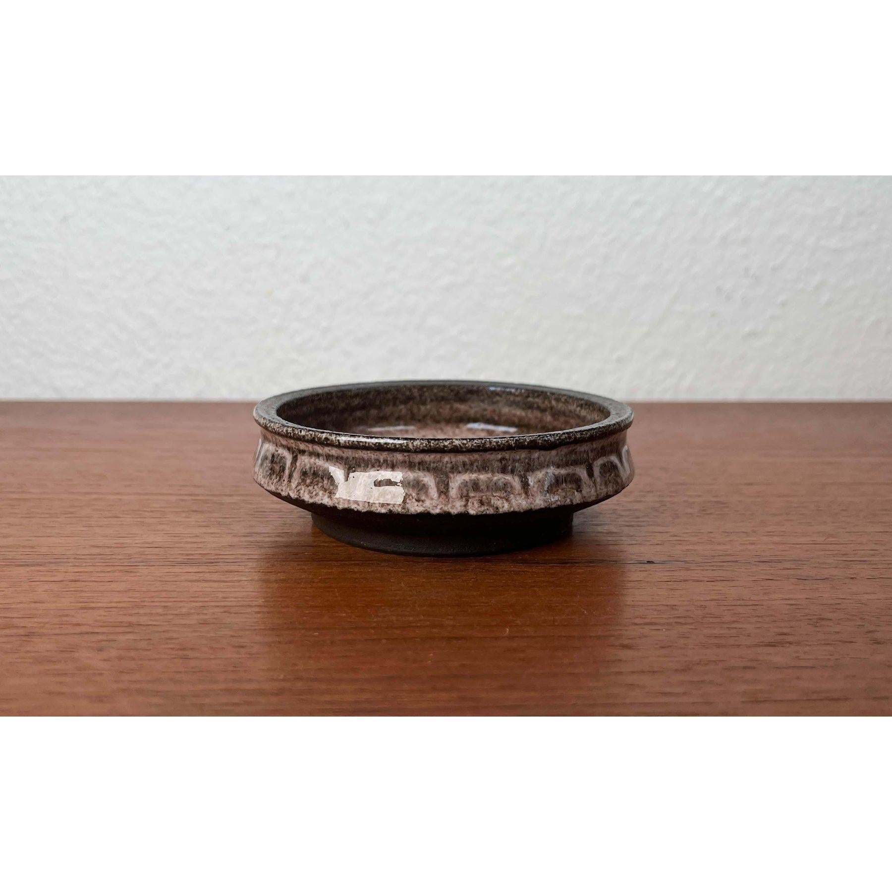 Bol en Studio Pottery danois moderne du milieu du siècle de Hyllested Keramik, années 1960 en vente 5