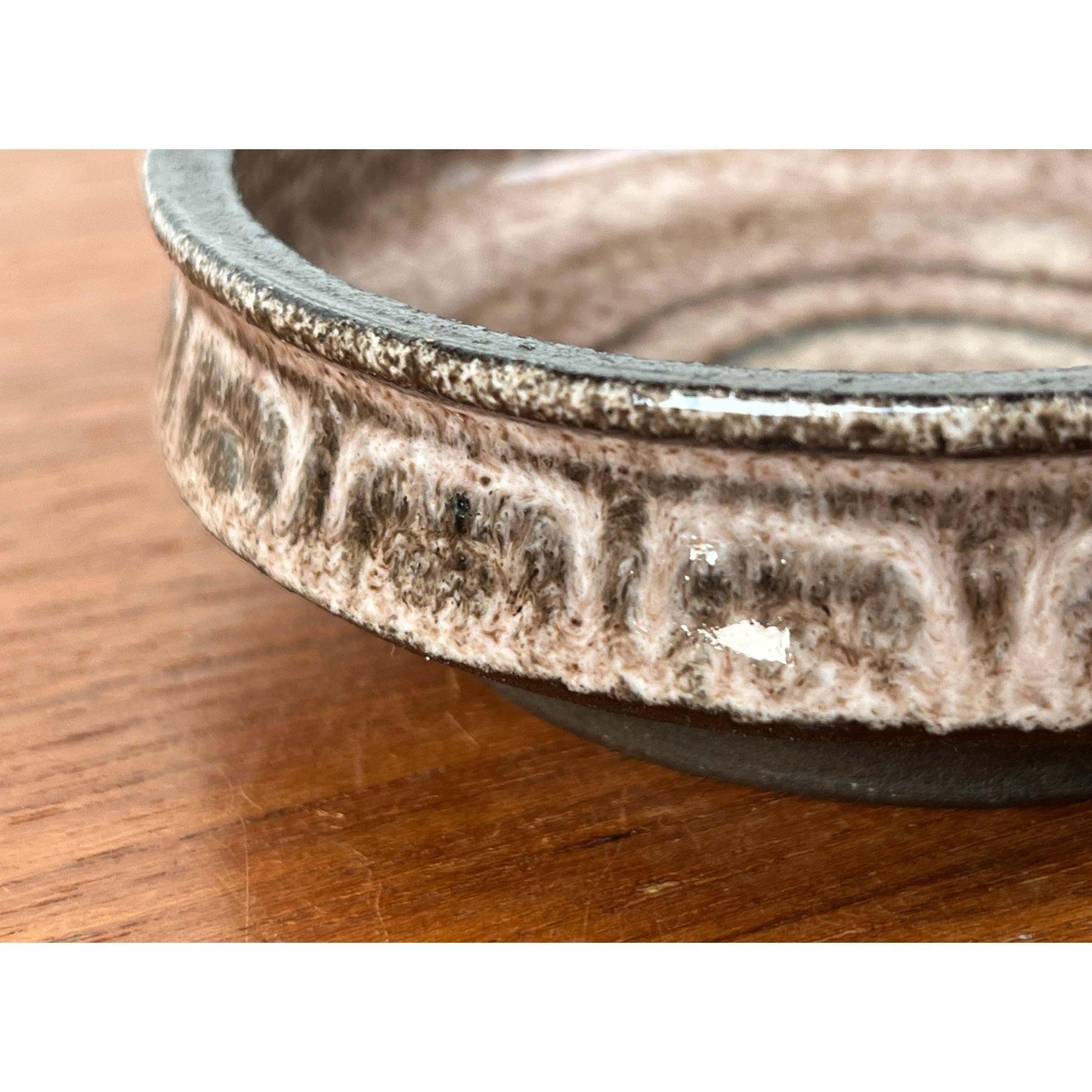 Mid-Century Modern Bol en Studio Pottery danois moderne du milieu du siècle de Hyllested Keramik, années 1960 en vente