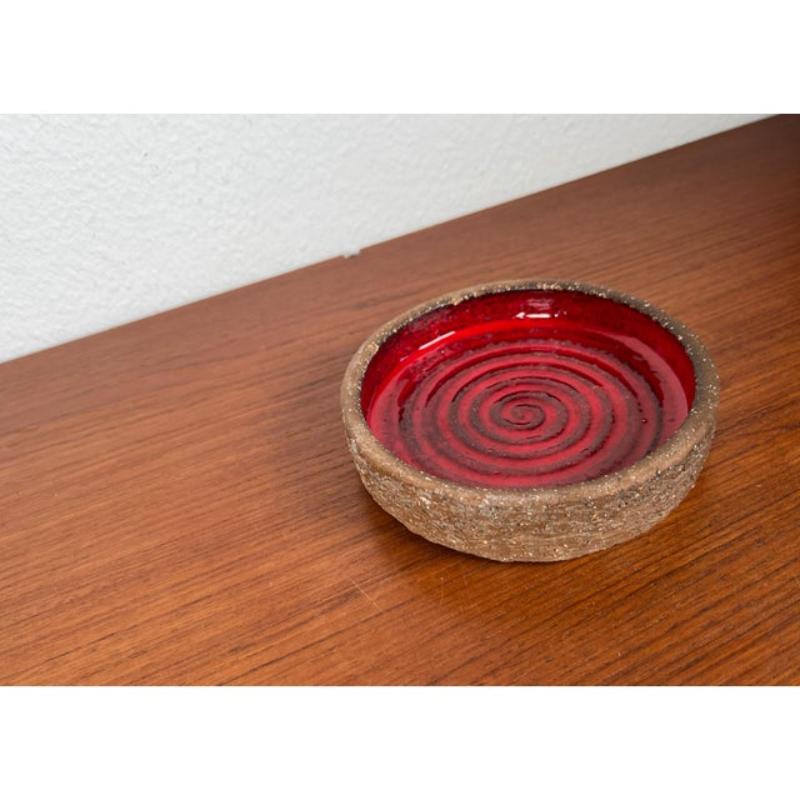 Céramique Bol en Studio Pottery danois moderne du milieu du siècle de Liselotte Keramik, années 1960 en vente
