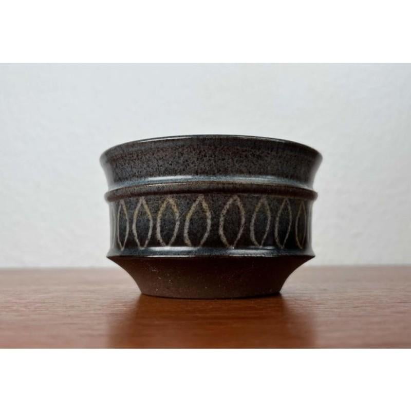 Ciotola in Studio Pottery danese della metà del secolo scorso di Sejer Keramik, 1955 in vendita 5