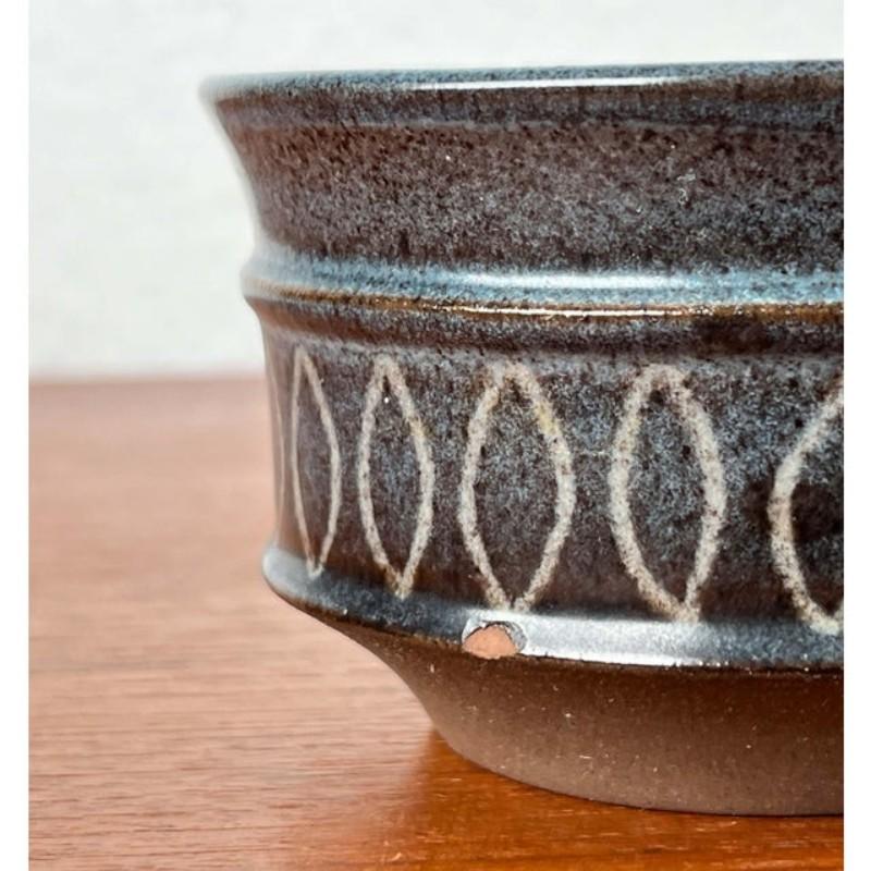 Ciotola in Studio Pottery danese della metà del secolo scorso di Sejer Keramik, 1955 in vendita 1