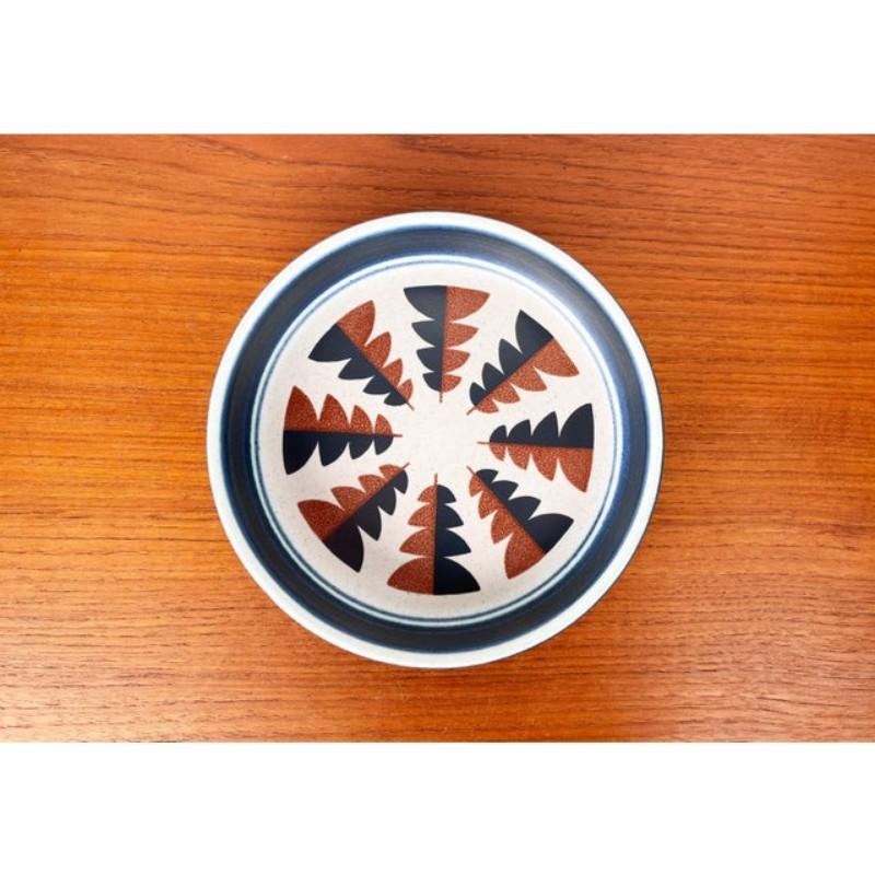 Mid-Century Modern Danish Studio Pottery Bowl from Søholm, 1960s, in Very Good conditions. Designed 1960 to 1969. This piece has an attribution mark.

Additional information:
Materials: Ceramic
Color: Blue
Style: Mid-Century Modern
Period: