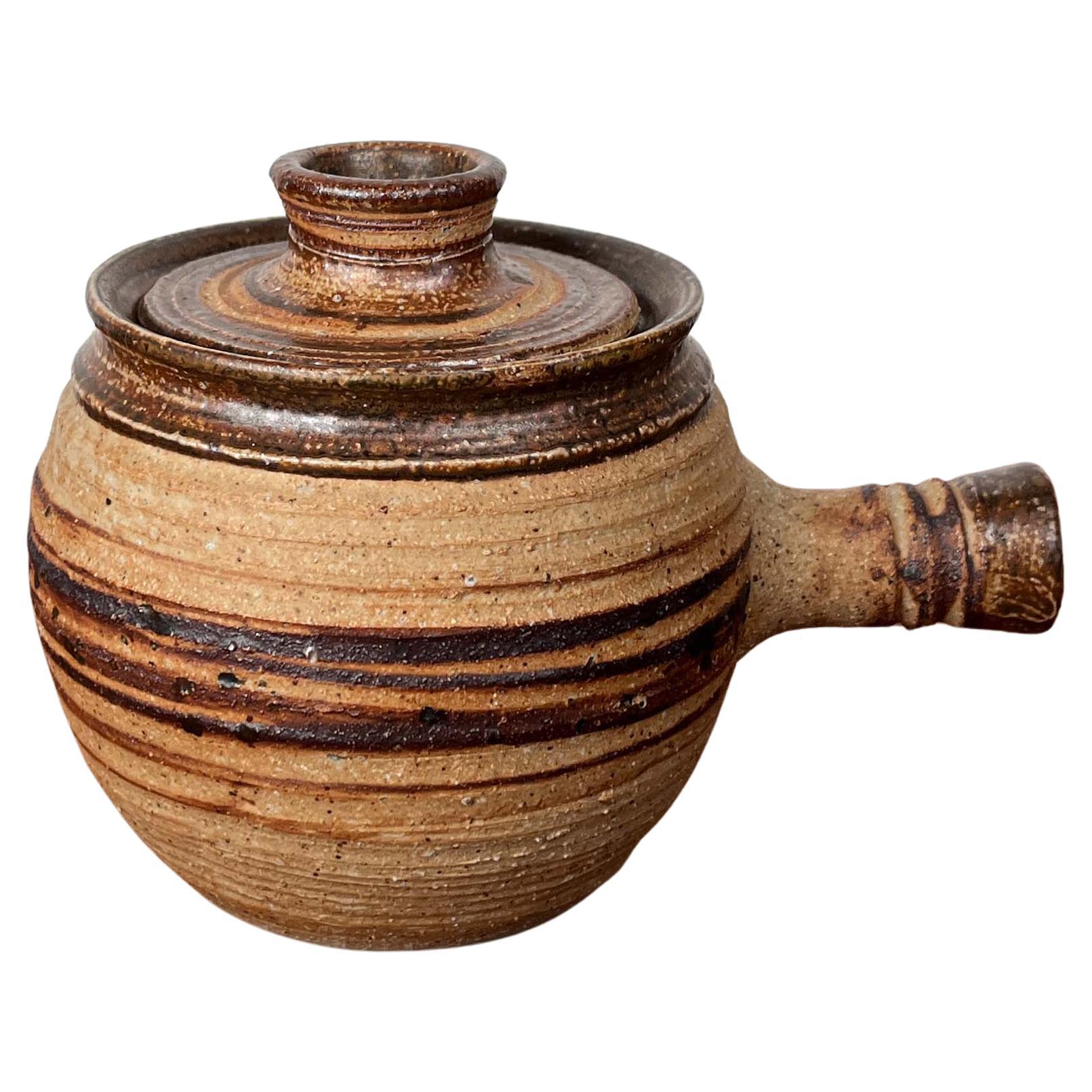 Mid-Century Modern Danish Studio Pottery Bowl with Handle and Lid by Tue Poulsen in vendita