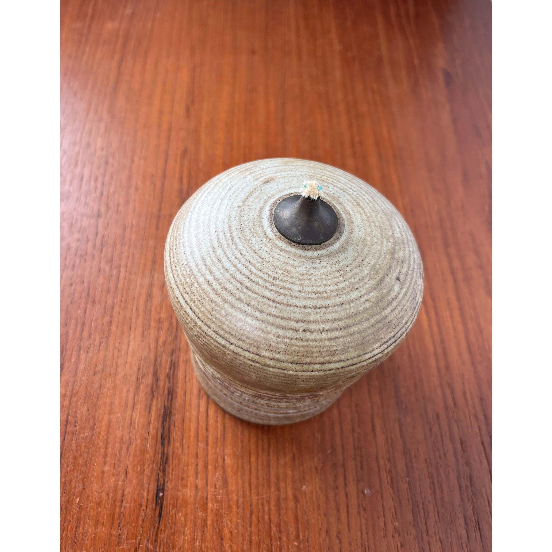 Lámpara de aceite de Studio Pottery danesa moderna de mediados de siglo, años 60 Cerámico en venta