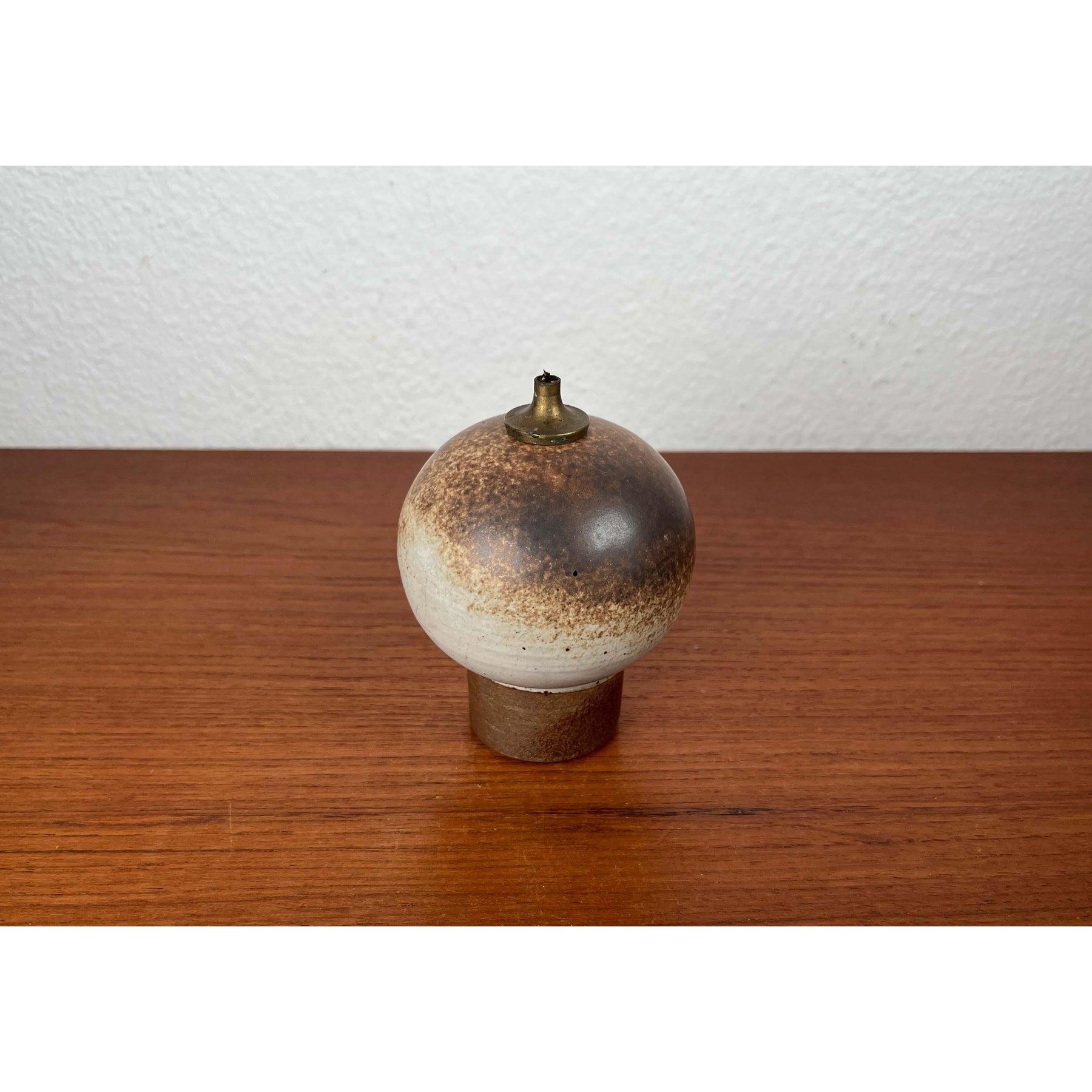 Lámpara de aceite de cerámica danesa de Studio Pottery de mediados de siglo de Aage Würtz, 1956 en venta 3