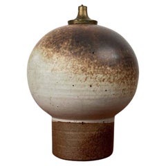 Lámpara de aceite de cerámica danesa de Studio Pottery de mediados de siglo de Aage Würtz, 1956