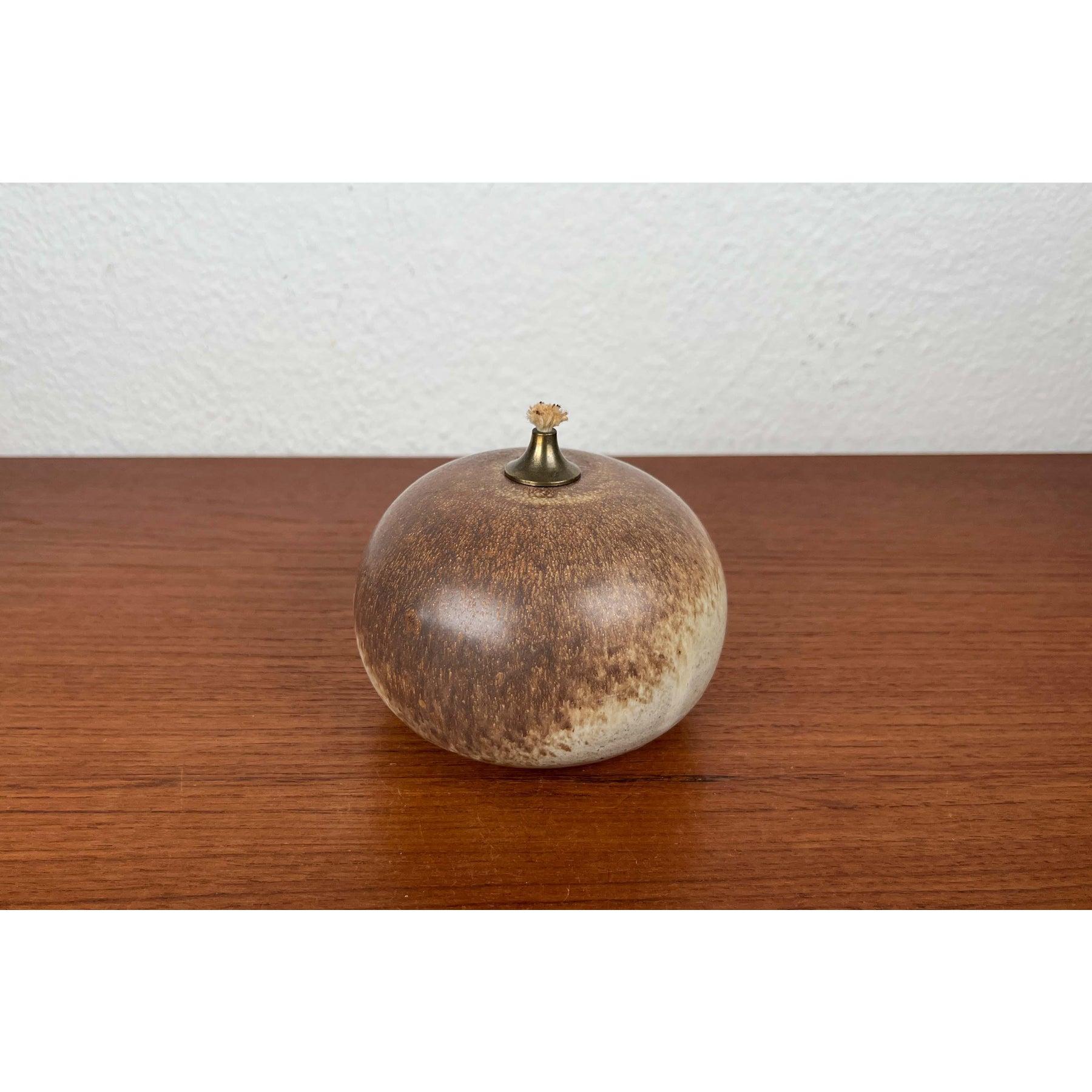 Lámpara de aceite de Studio Pottery danesa moderna de mediados de siglo de Aage Würtz, años 60 Danés en venta