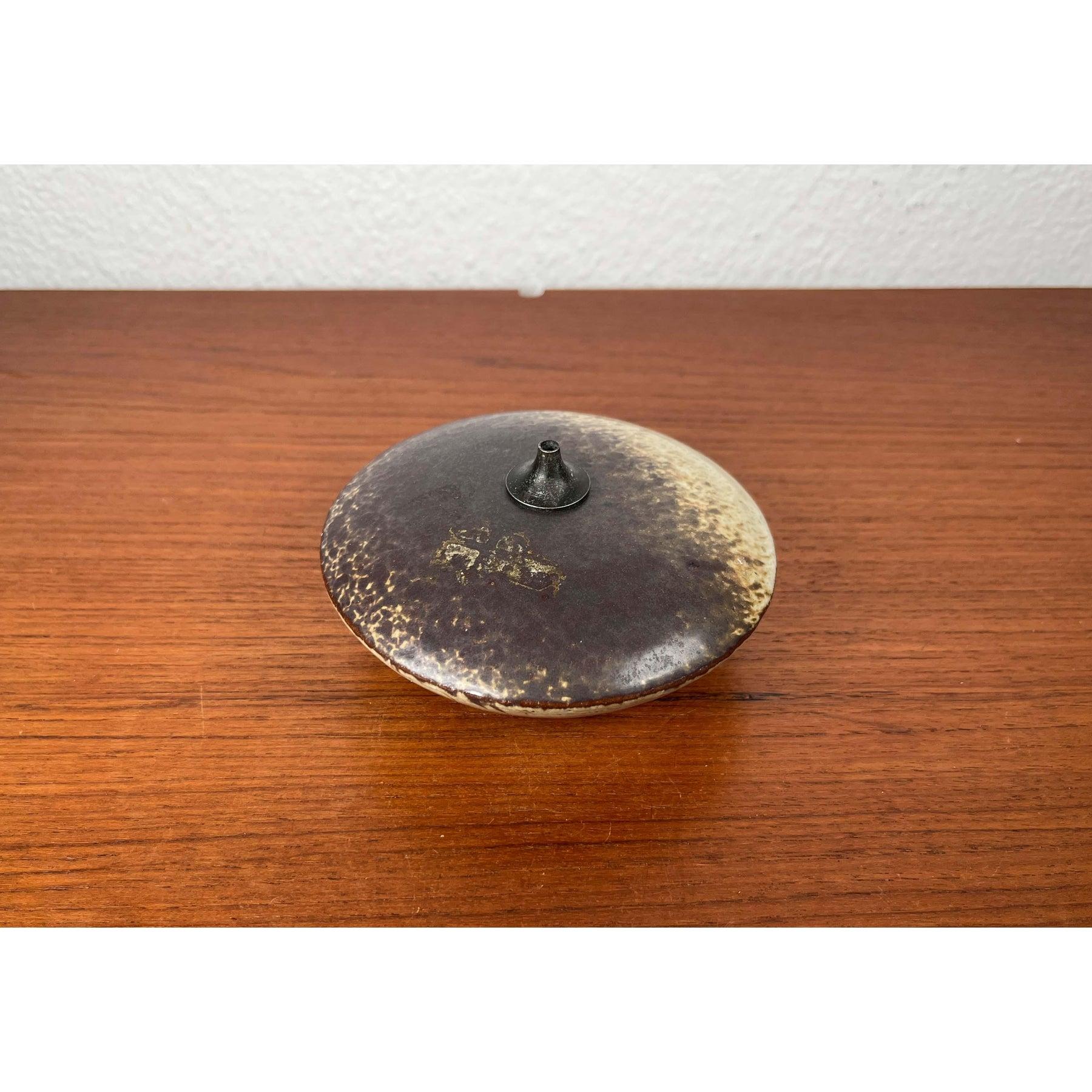 Lámpara de aceite de Studio Pottery danesa moderna de mediados de siglo de Aage Würtz, años 60 Cerámico en venta