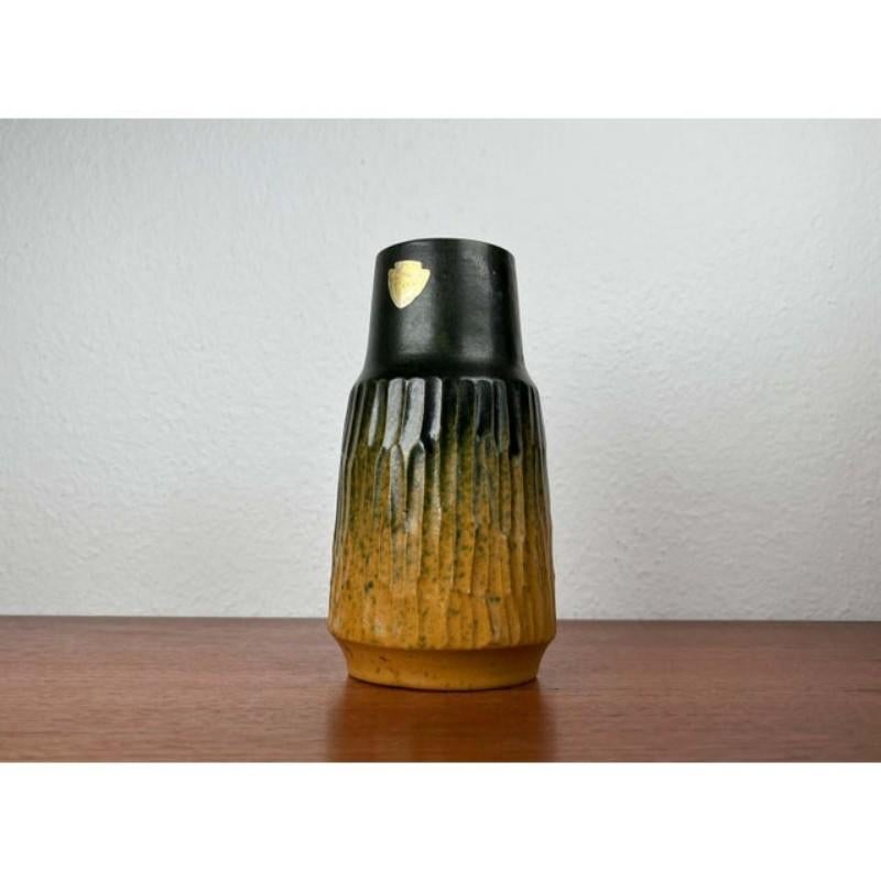 Vaso in studio danese moderno di metà secolo di Ernst Pottery, Faxe, anni '60 in vendita 9