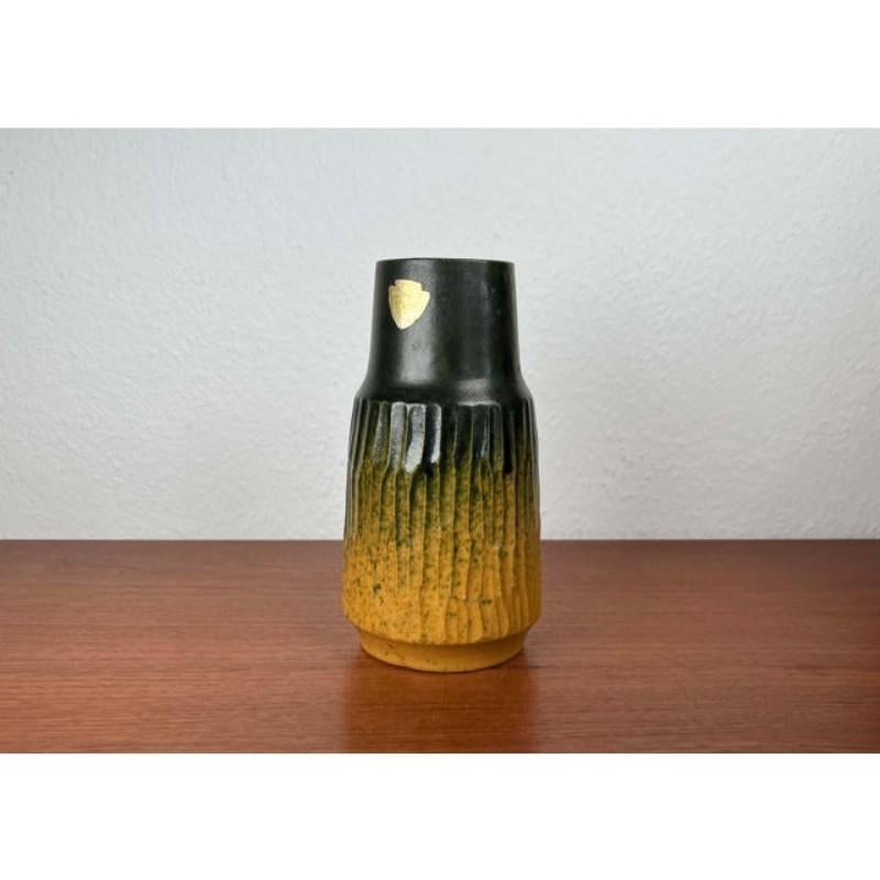 Vaso in studio danese moderno di metà secolo di Ernst Pottery, Faxe, anni '60 in vendita 2