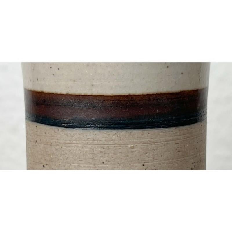 Moderne dänische Studio Pottery Vase aus der Jahrhundertmitte von Hanne Stentoj, 1960er Jahre im Angebot 5