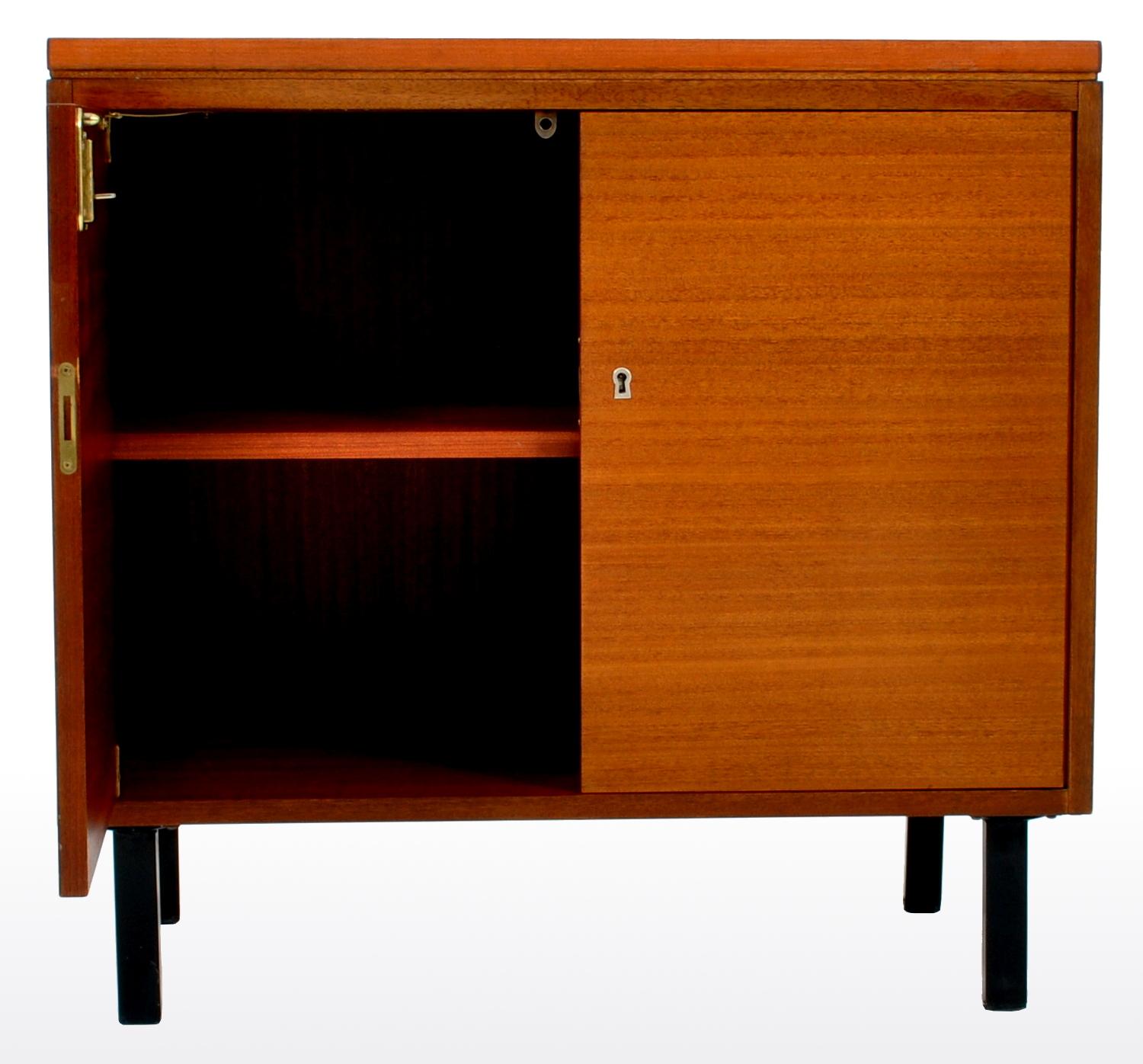 Mid-Century Modern Danish Style Cabinet in Teak, 1960s In Good Condition In Portland, OR