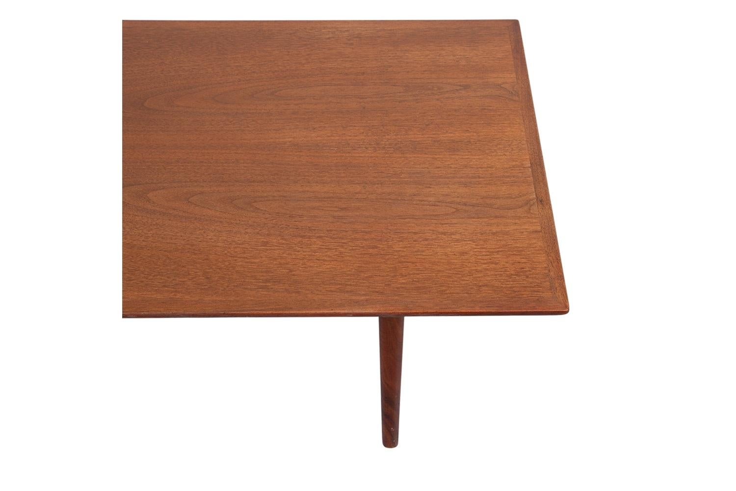 Scandinave moderne Table basse danoise moderne du milieu du siècle dernier en vente