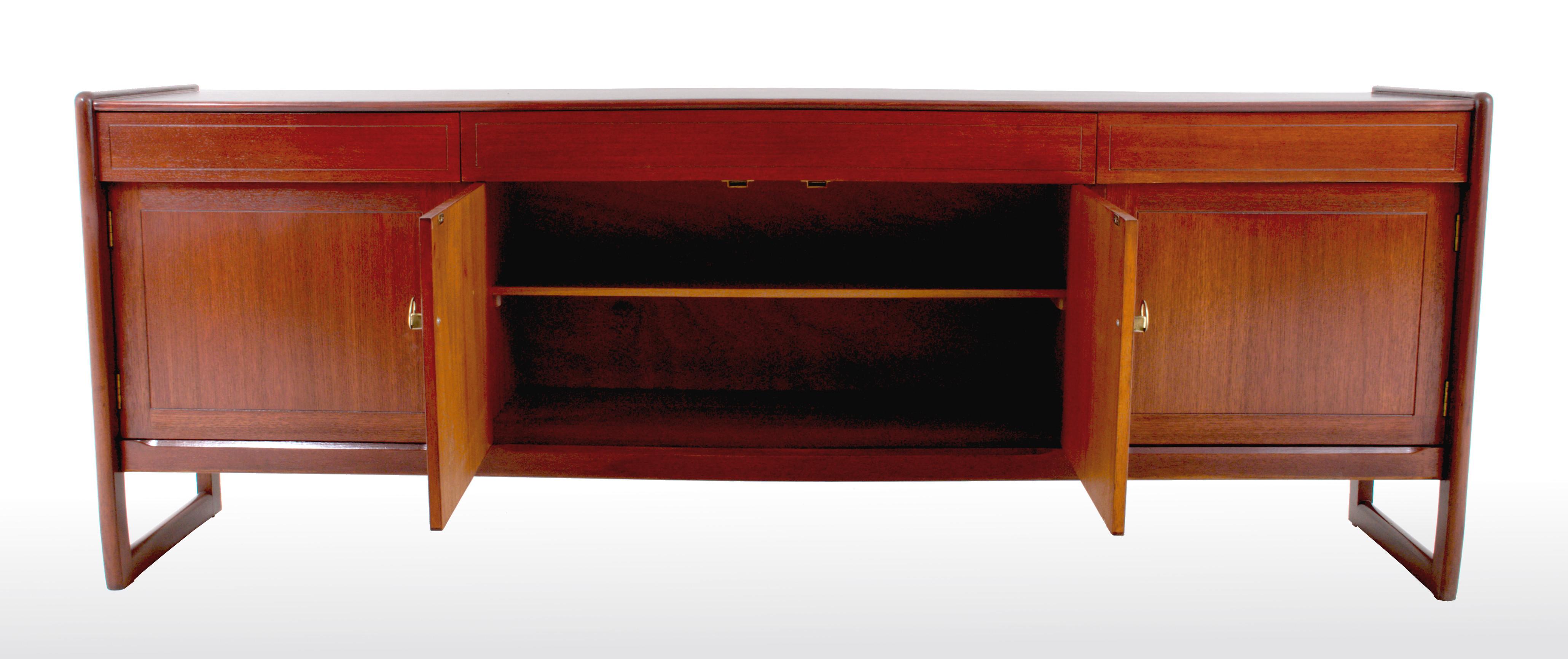 Mid-Century Modern Danish Style Credenza in Walnut, 1960s 3