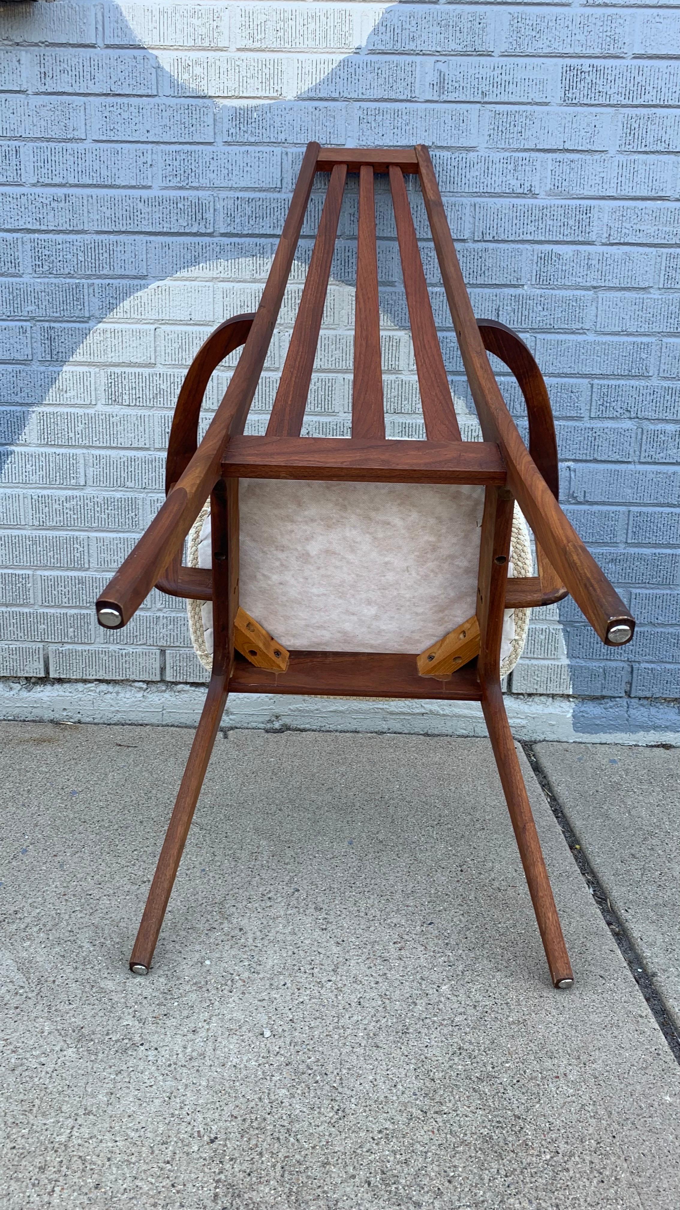 20ième siècle Chaises de salle à manger à dossier haut de style danois du milieu du siècle dernier en vente