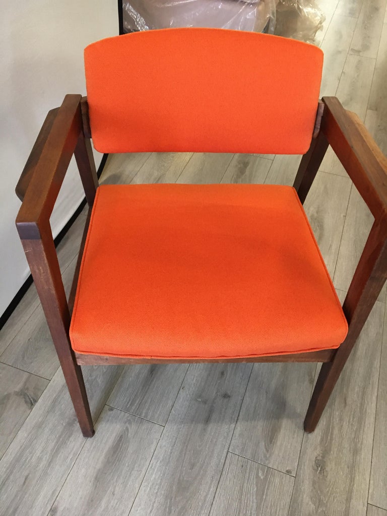 Mid-Century Modern Danish Style Orange Upholstered Lounge Chair For Sale 9