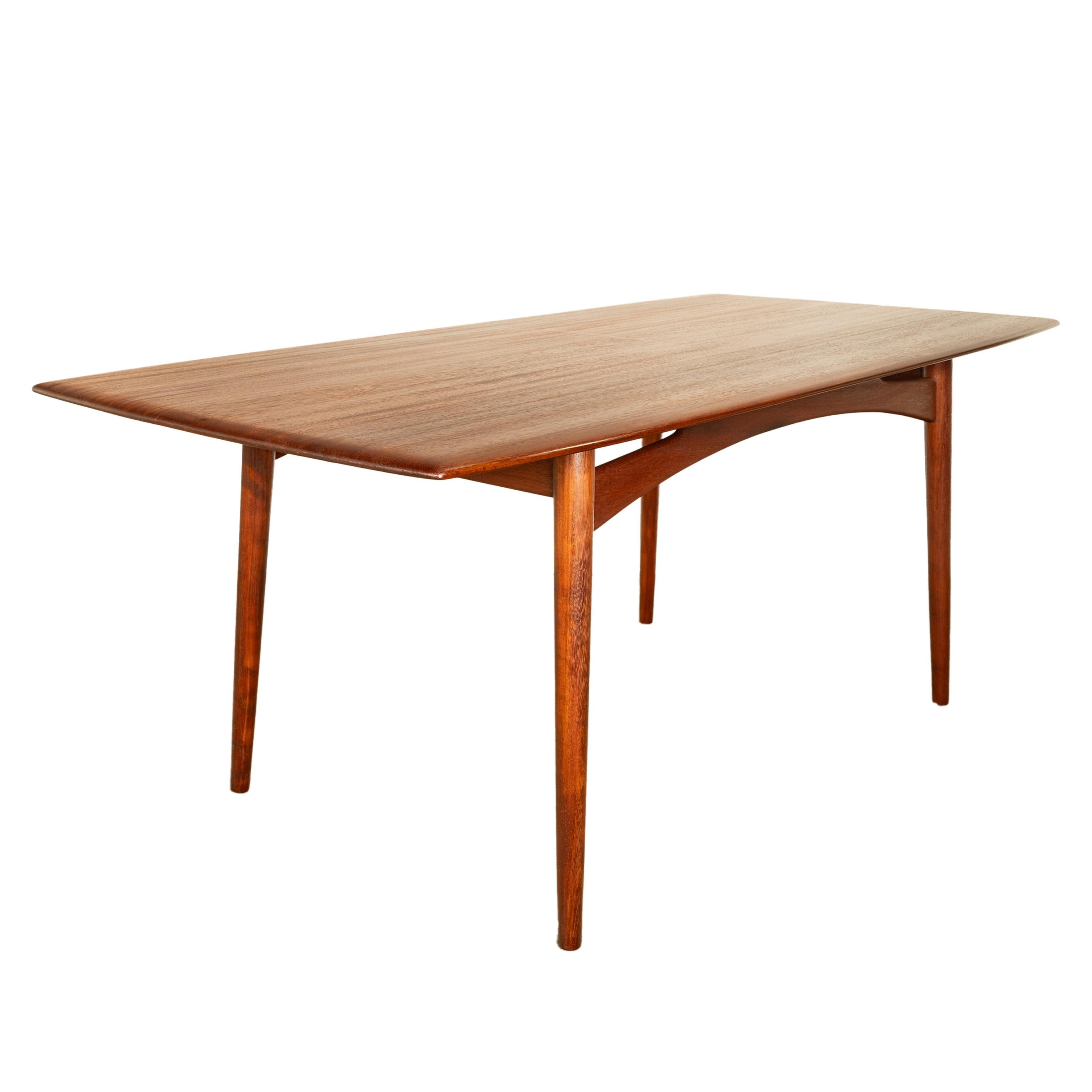 Mid Century Modern Danish Style Solid Teak Afromosia 8 Seat Dining Table 1960 In Good Condition For Sale In Portland, OR