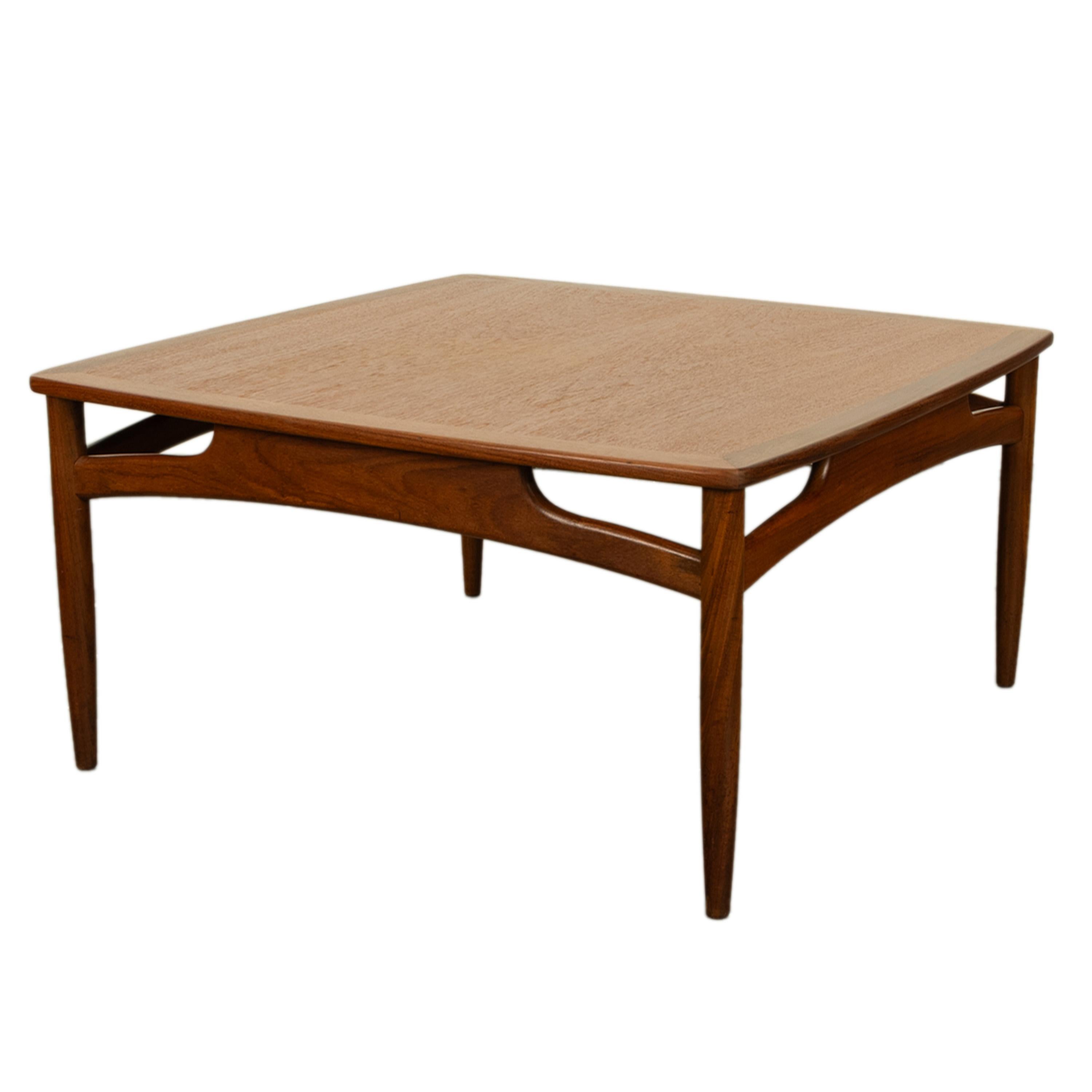 Mesa de centro cuadrada de teca de estilo danés moderno de mediados de siglo GPlan Kofod Larsen 1960 en venta 3