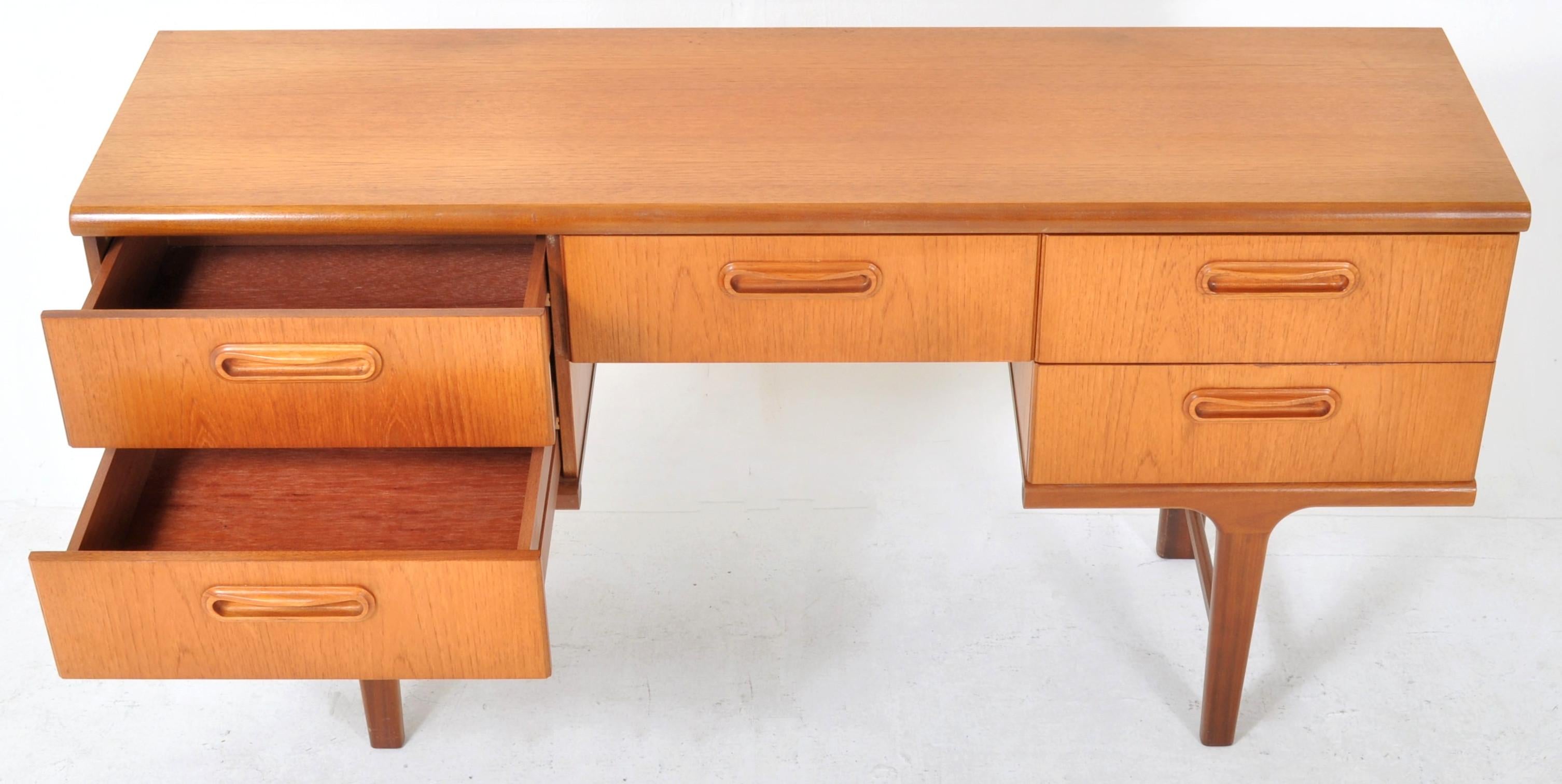 English Mid-Century Modern Danish Style Teak Desk, 1960s