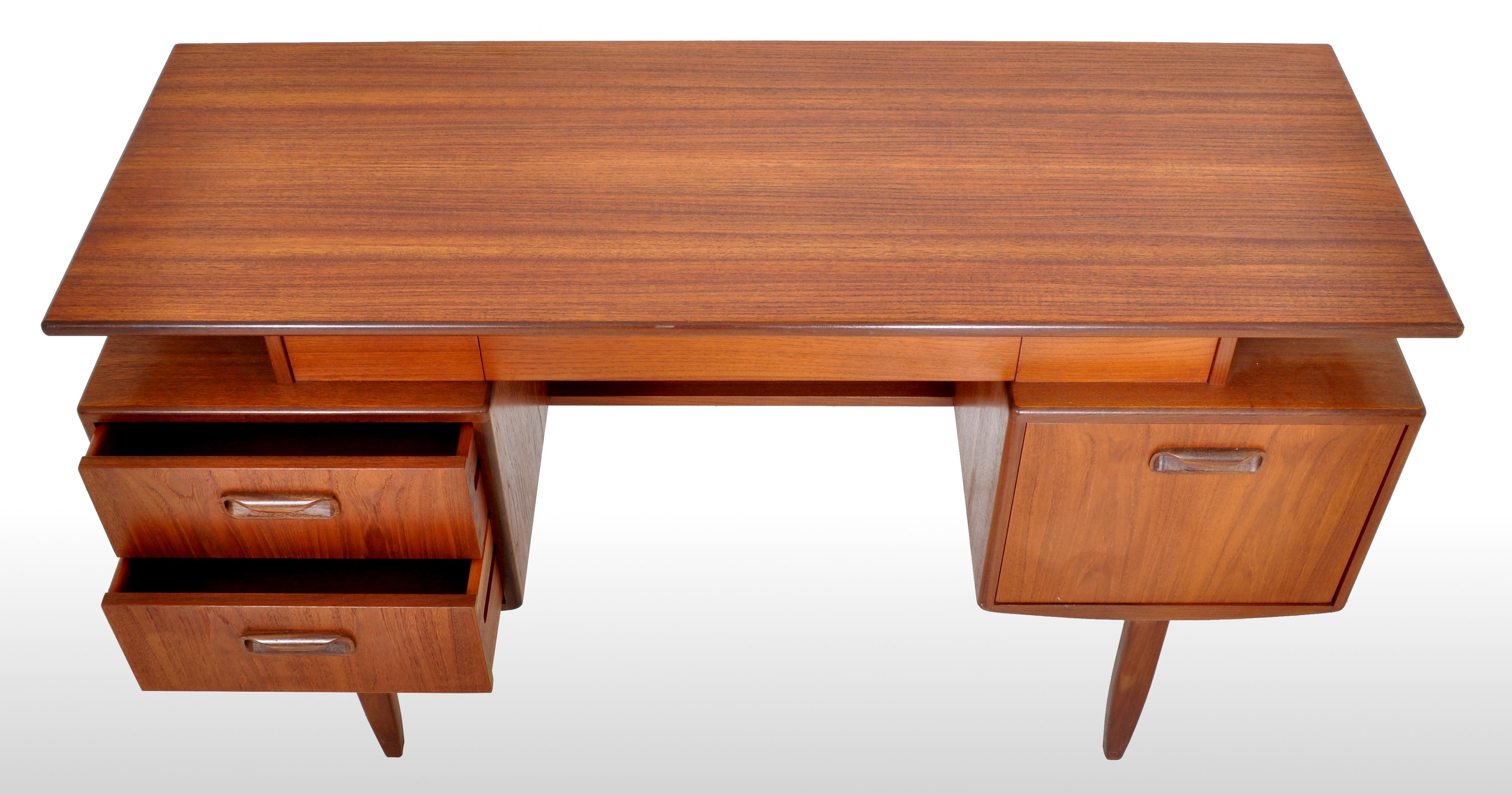 20th Century Mid-Century Modern Danish Style Teak 