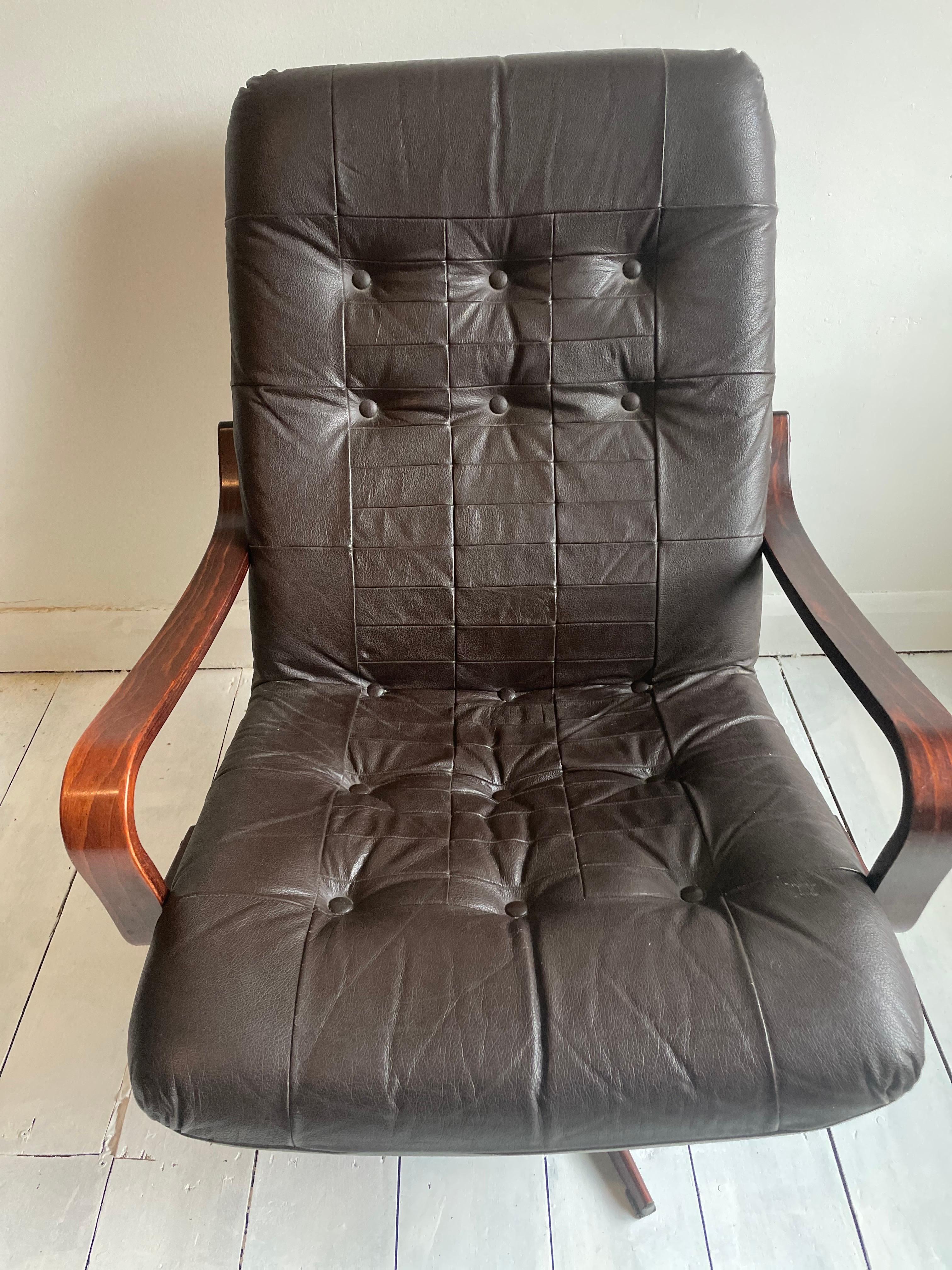 Mid-20th Century Mid-Century Modern Danish Swivel Chair  For Sale