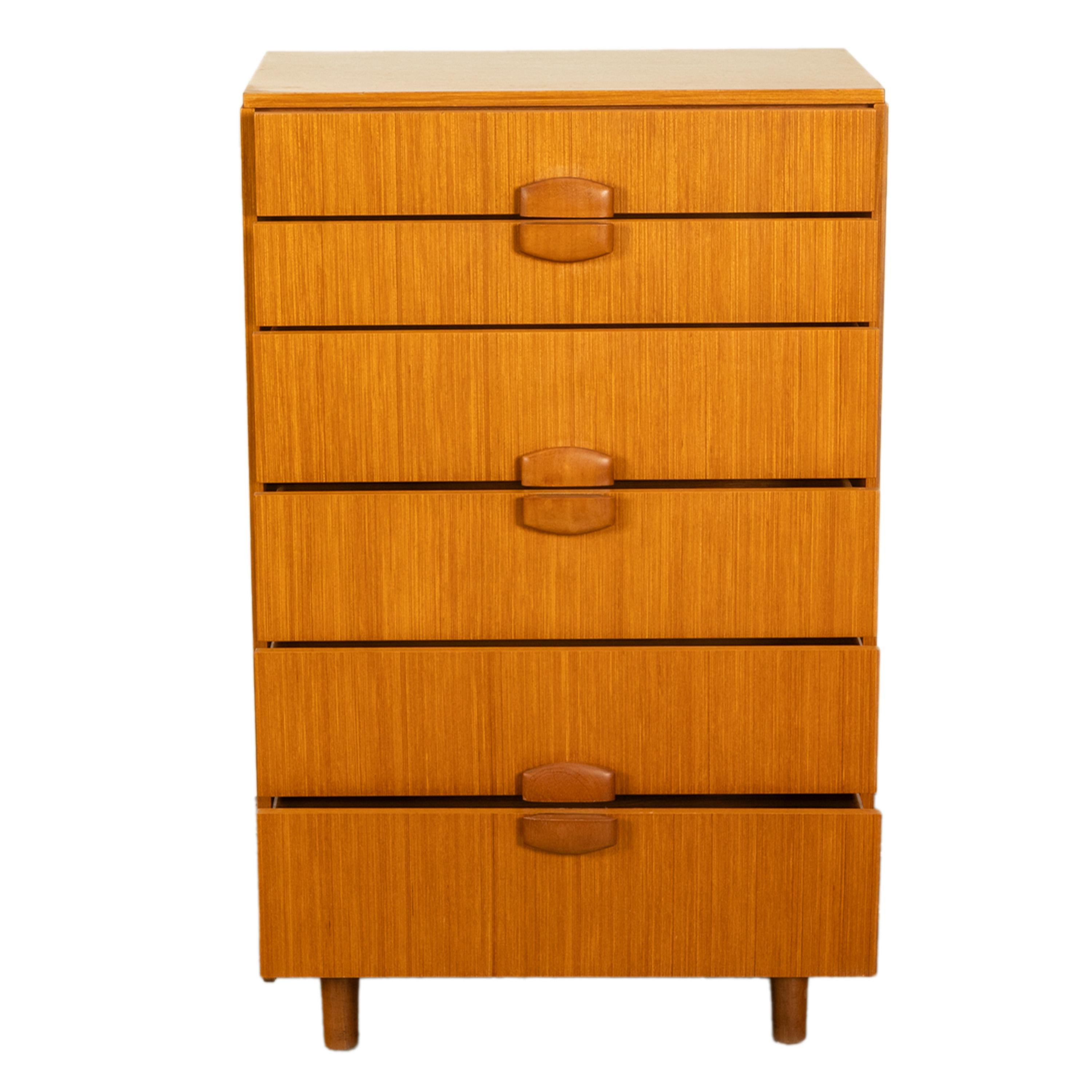 Mid Century Modern Danish Tall Boy Teak Chest of Drawers Six Drawer Dresser 1960 In Good Condition For Sale In Portland, OR