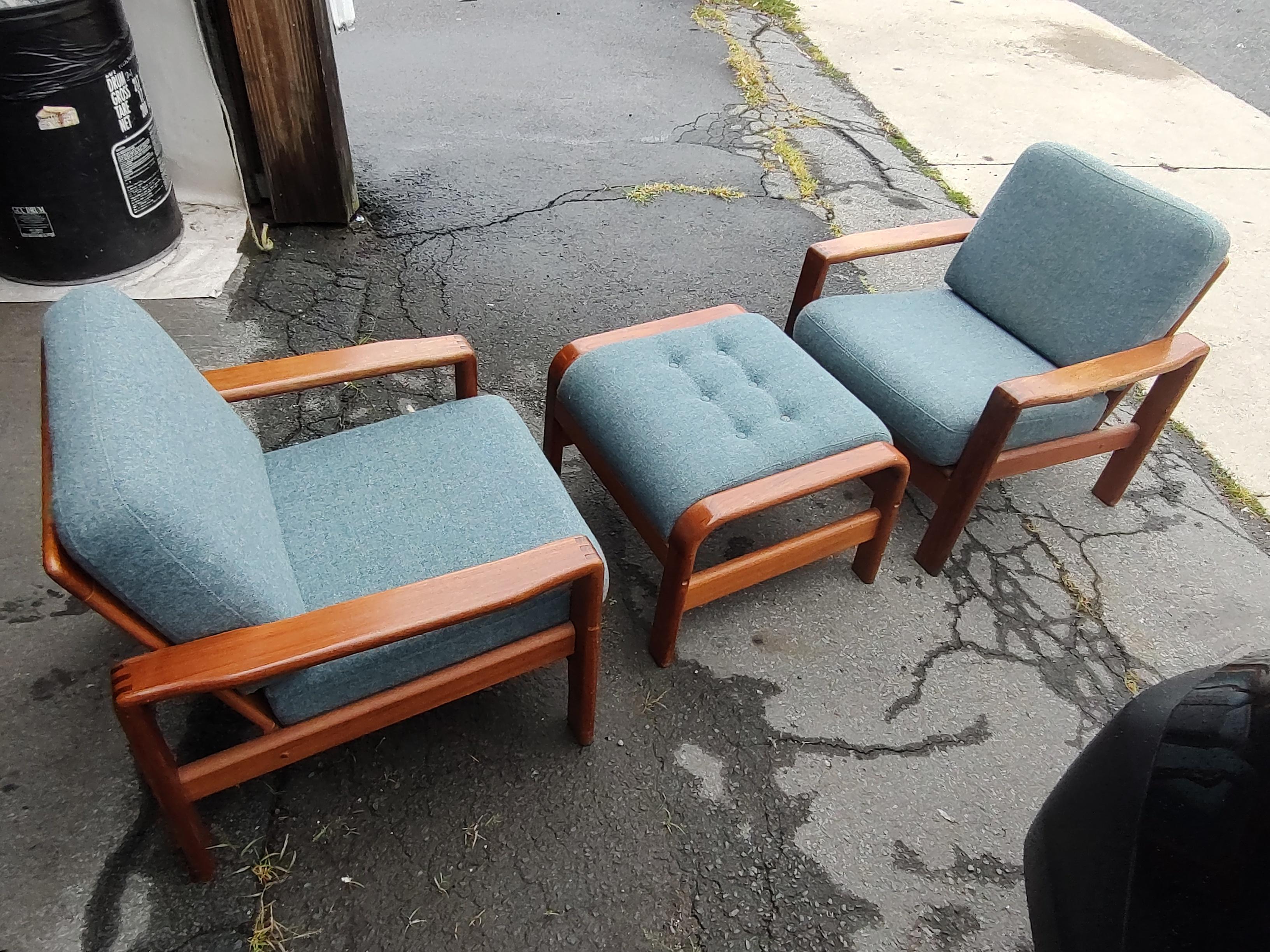 Mid Century Modern Danish Teak 3pc set Pair of Armchairs with Matching Ottoman  For Sale 6