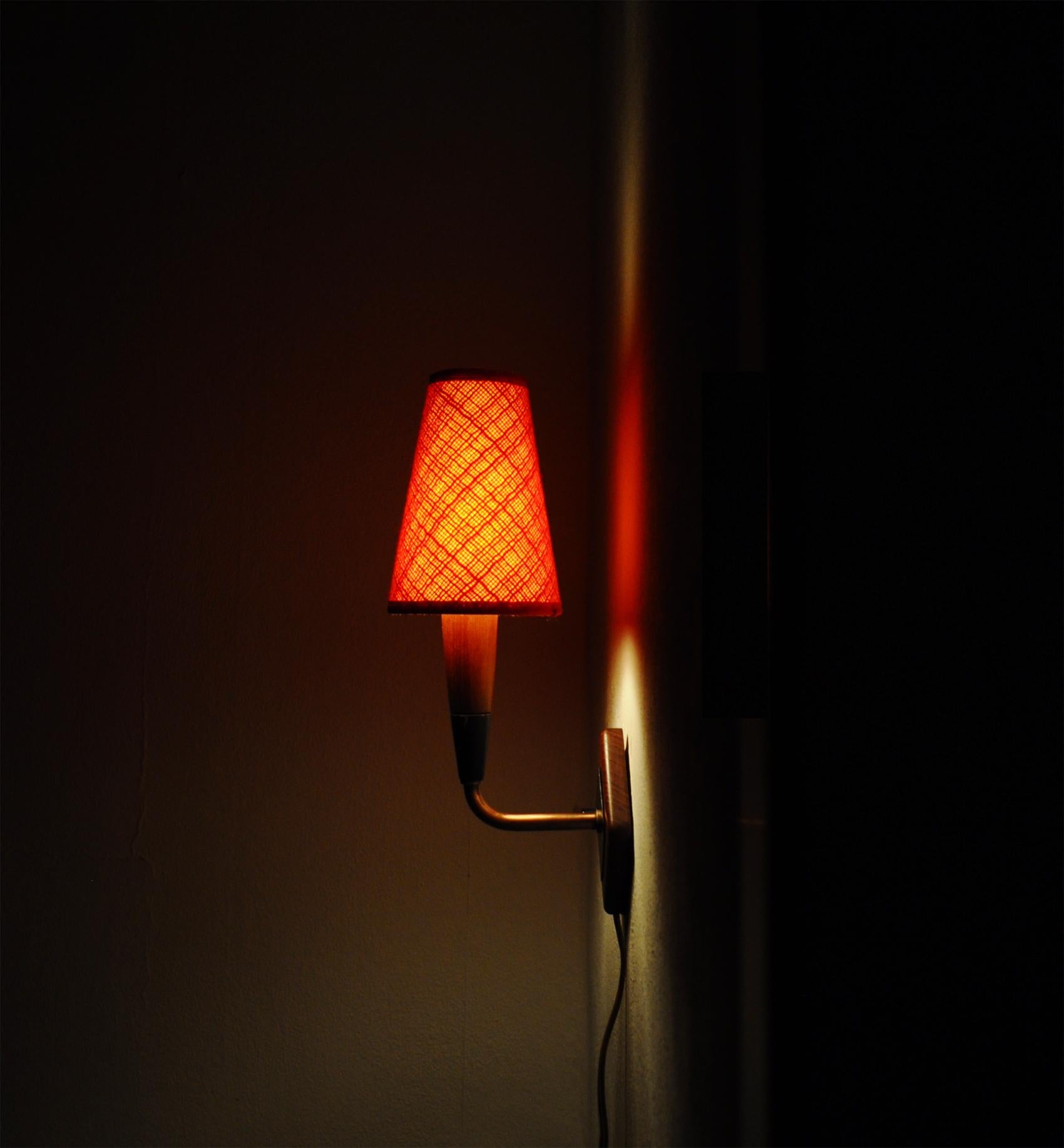 Mid-Century Modern Danish teak and copper wall sconce, 1950s For Sale 5