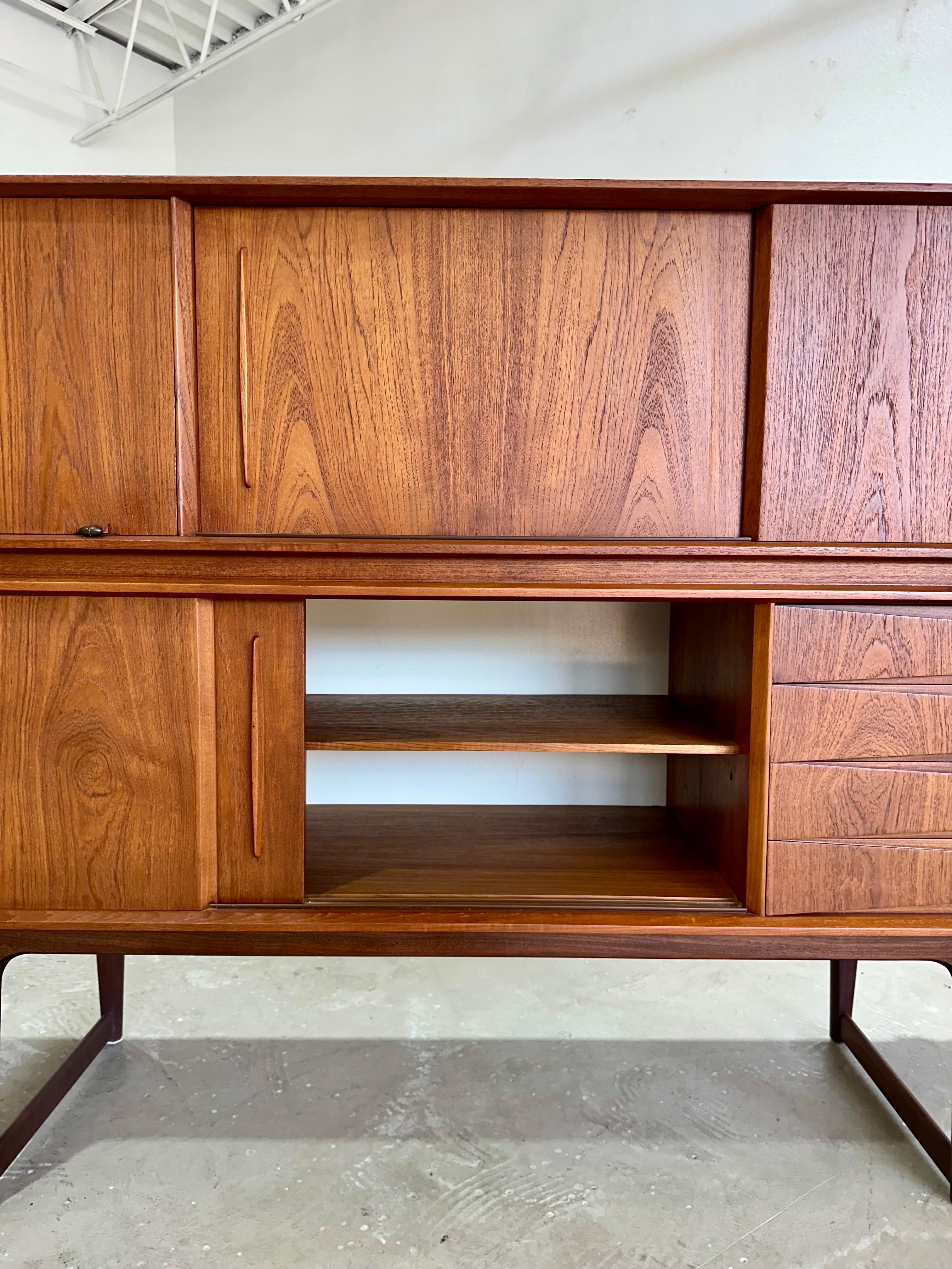 Mid Century Modern Danish Teak Atomic Sideboard Bar Cabinet c.1950’s, Refinished 2
