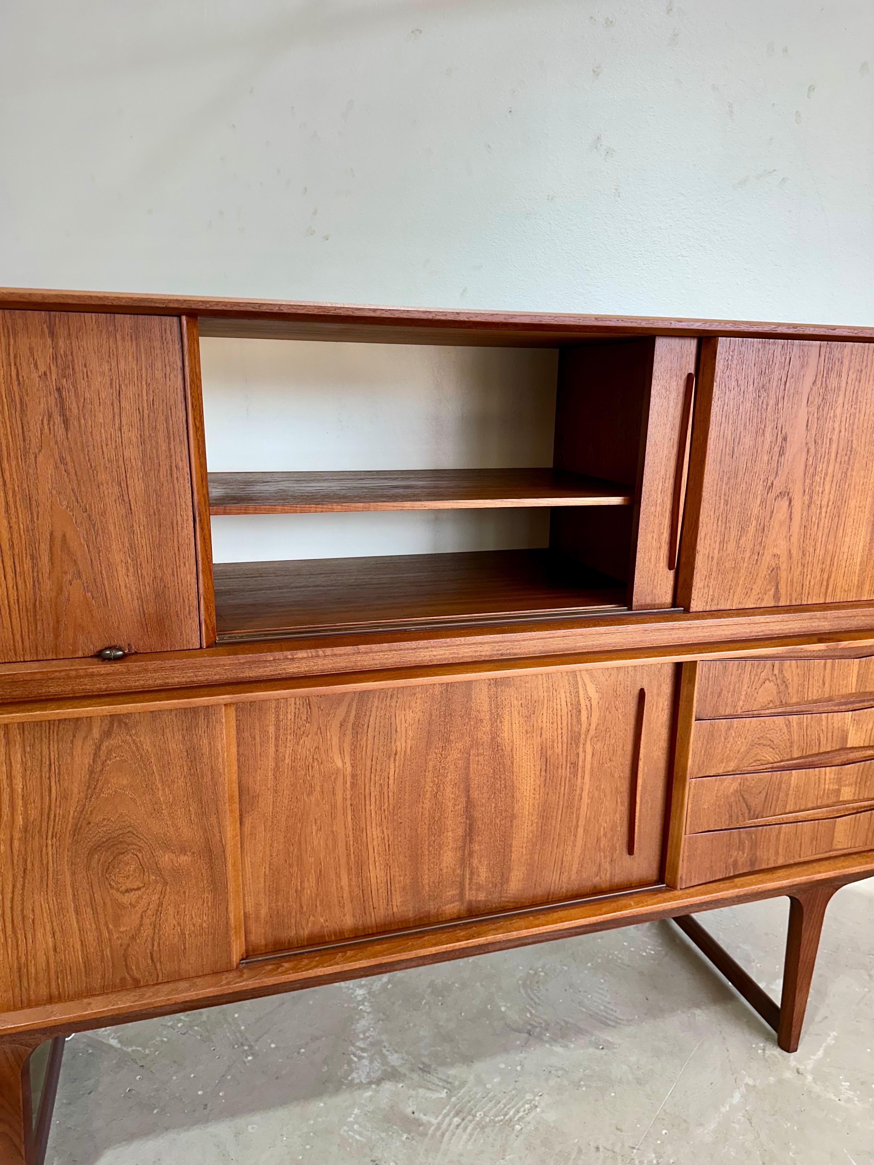 Mid Century Modern Danish Teak Atomic Sideboard Bar Cabinet c.1950’s, Refinished 3