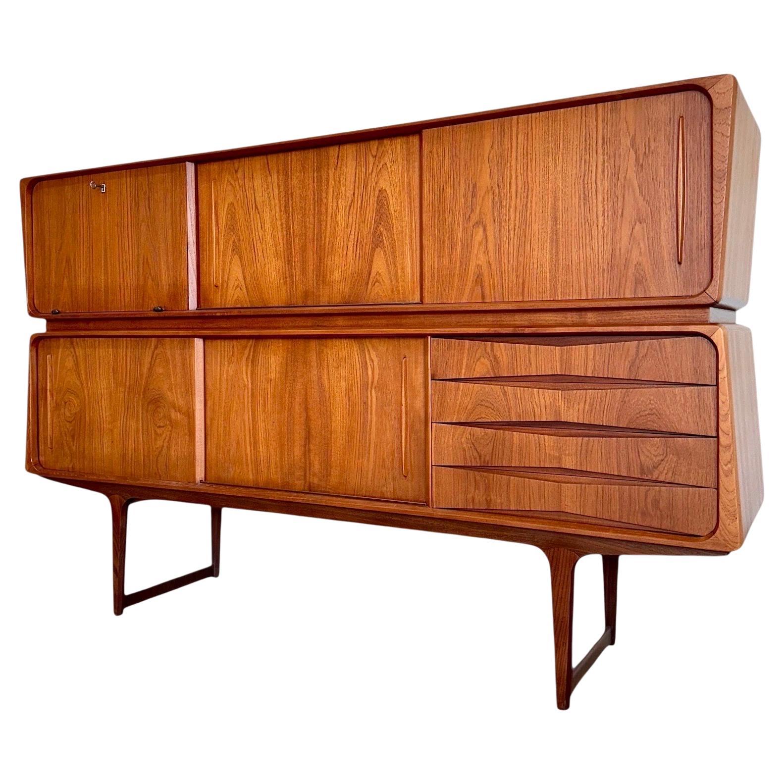 Mid Century Modern Danish Teak Atomic Sideboard Bar Cabinet c.1950’s, Refinished