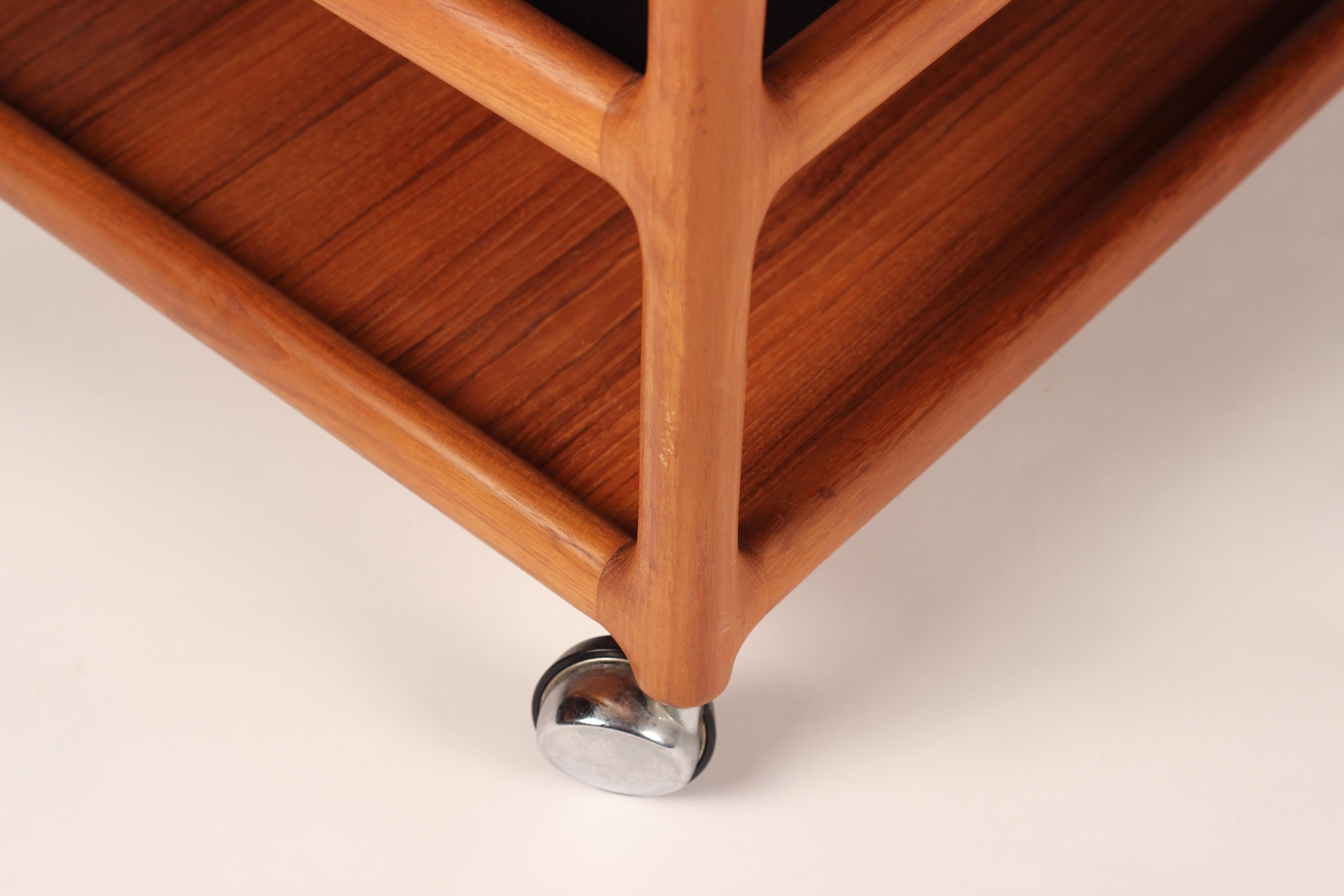 Scandinavian Modern Danish Teak Bar Cart by Johannes Andersen for Silkeborg 4