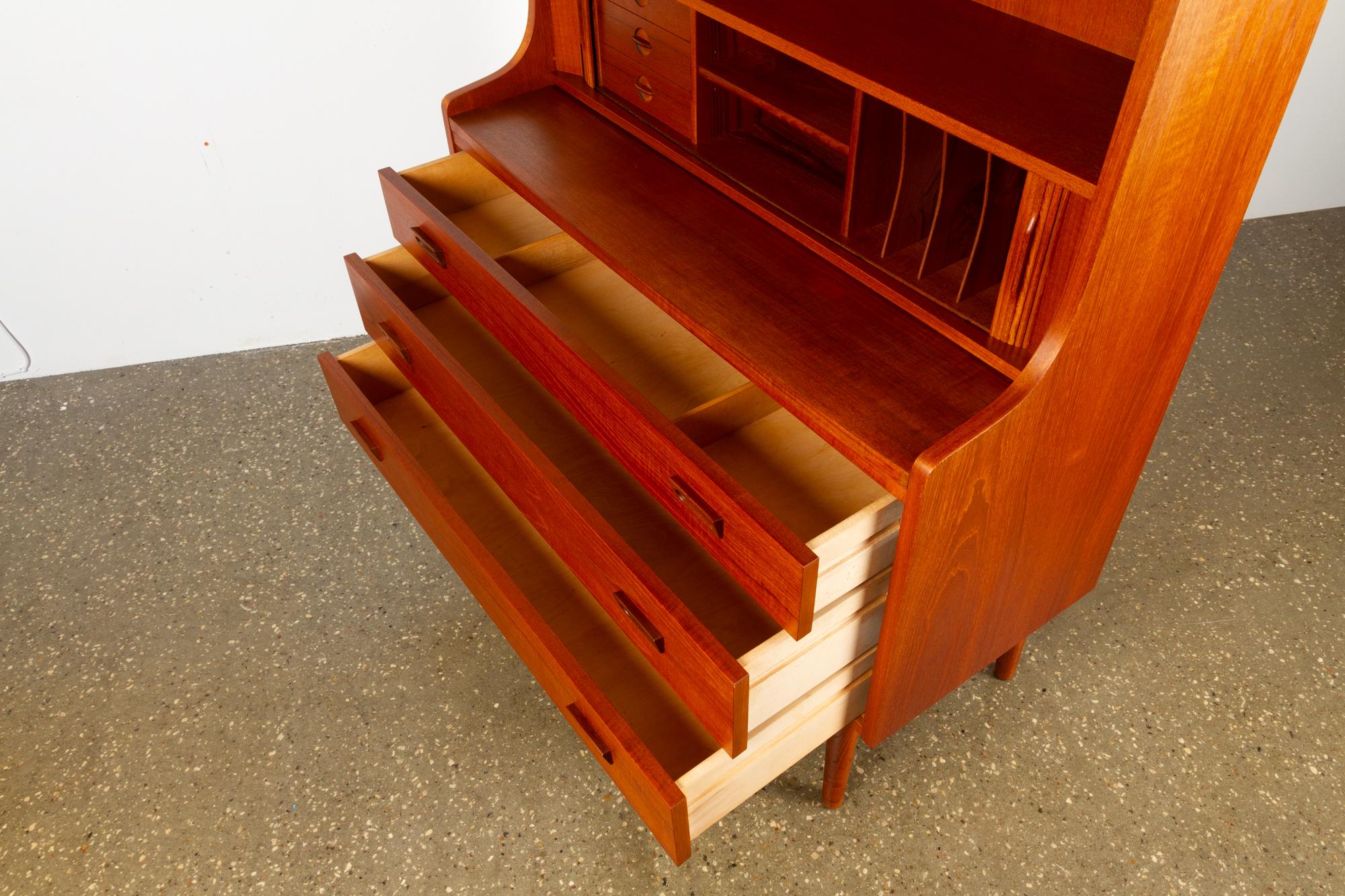 Mid-Century Modern Danish Teak Bookcase, 1960s 6