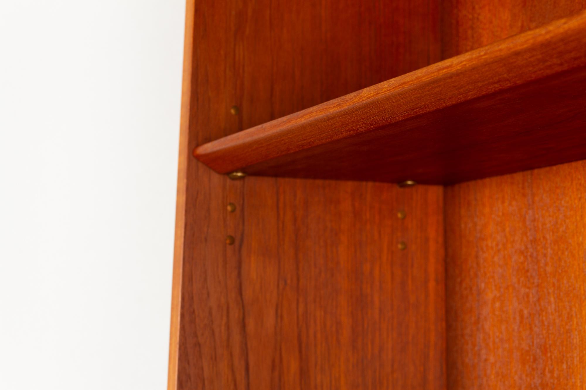Mid-Century Modern Danish Teak Bookcase, 1960s 7