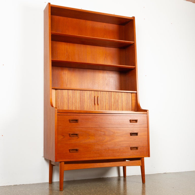 MidCentury Modern Danish Teak Bookcase, 1960s at 1stDibs