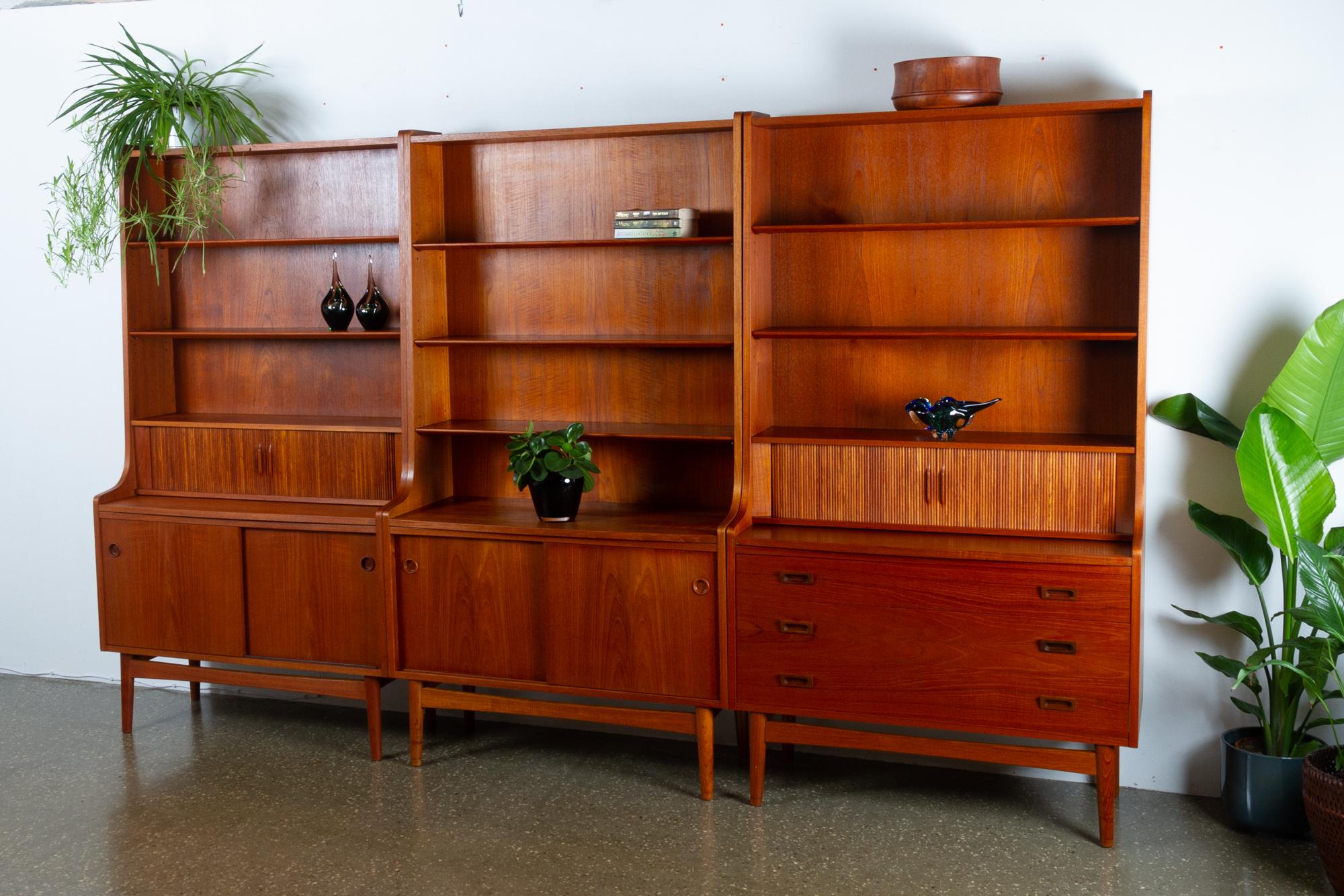 Mid-Century Modern Danish Teak Bookcase, 1960s 13