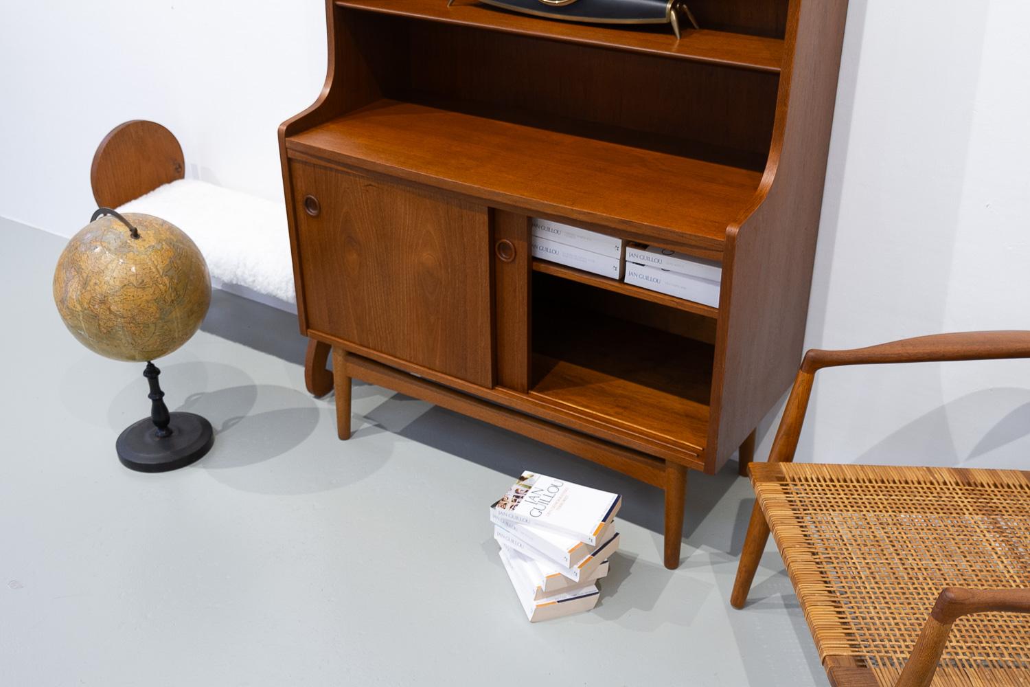 Mid-Century Modern Danish Teak Bookcase by Johannes Sorth for Nexø, 1960s. 15