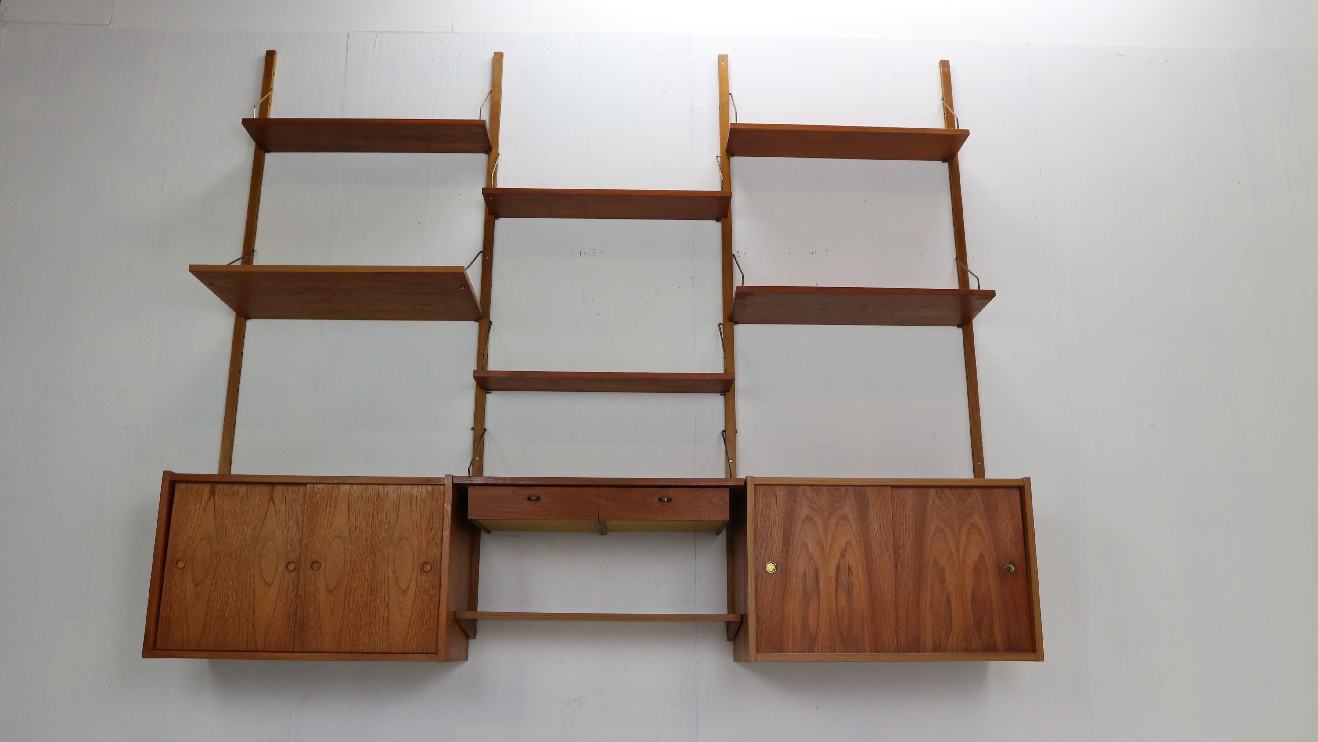 modular mid century shelving